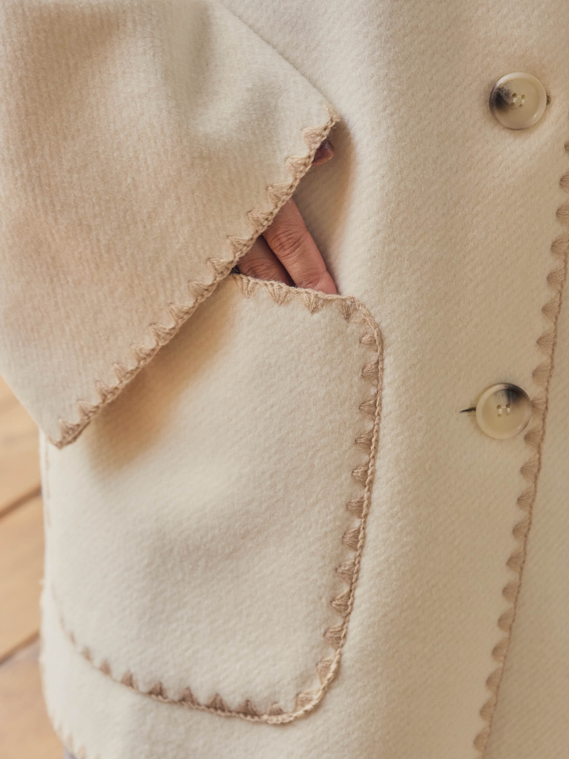 with stall coat【ivory】