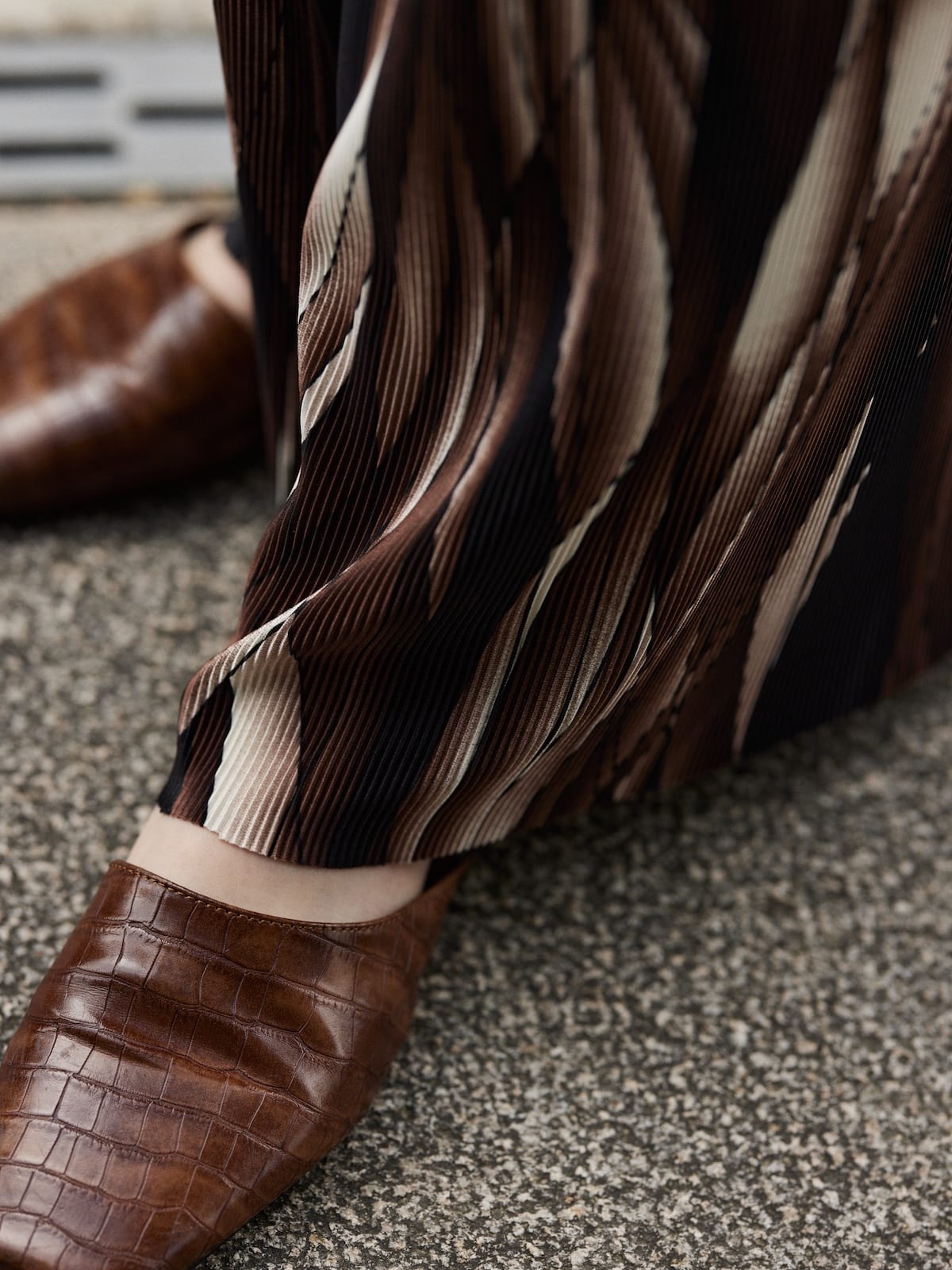 brown mirror pants