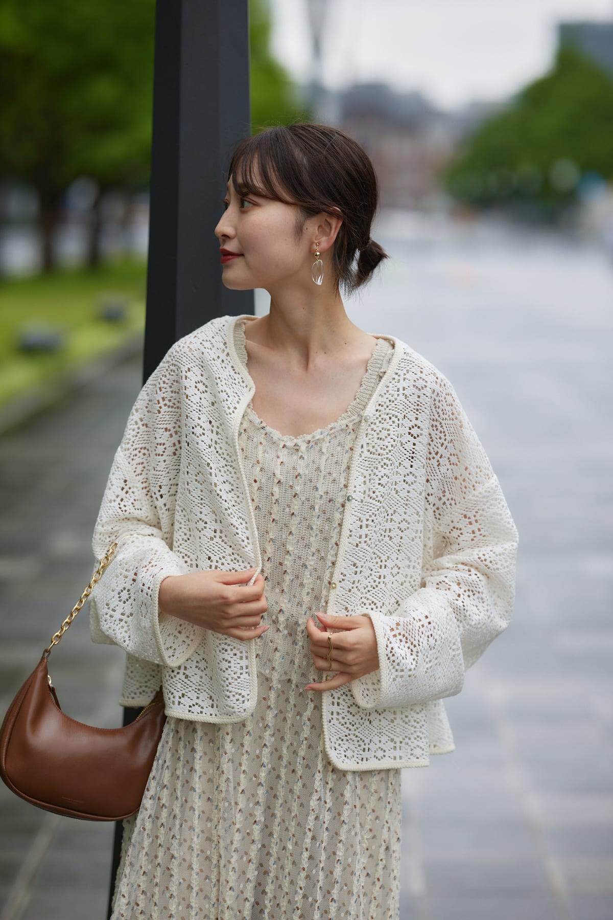 chain moon bag