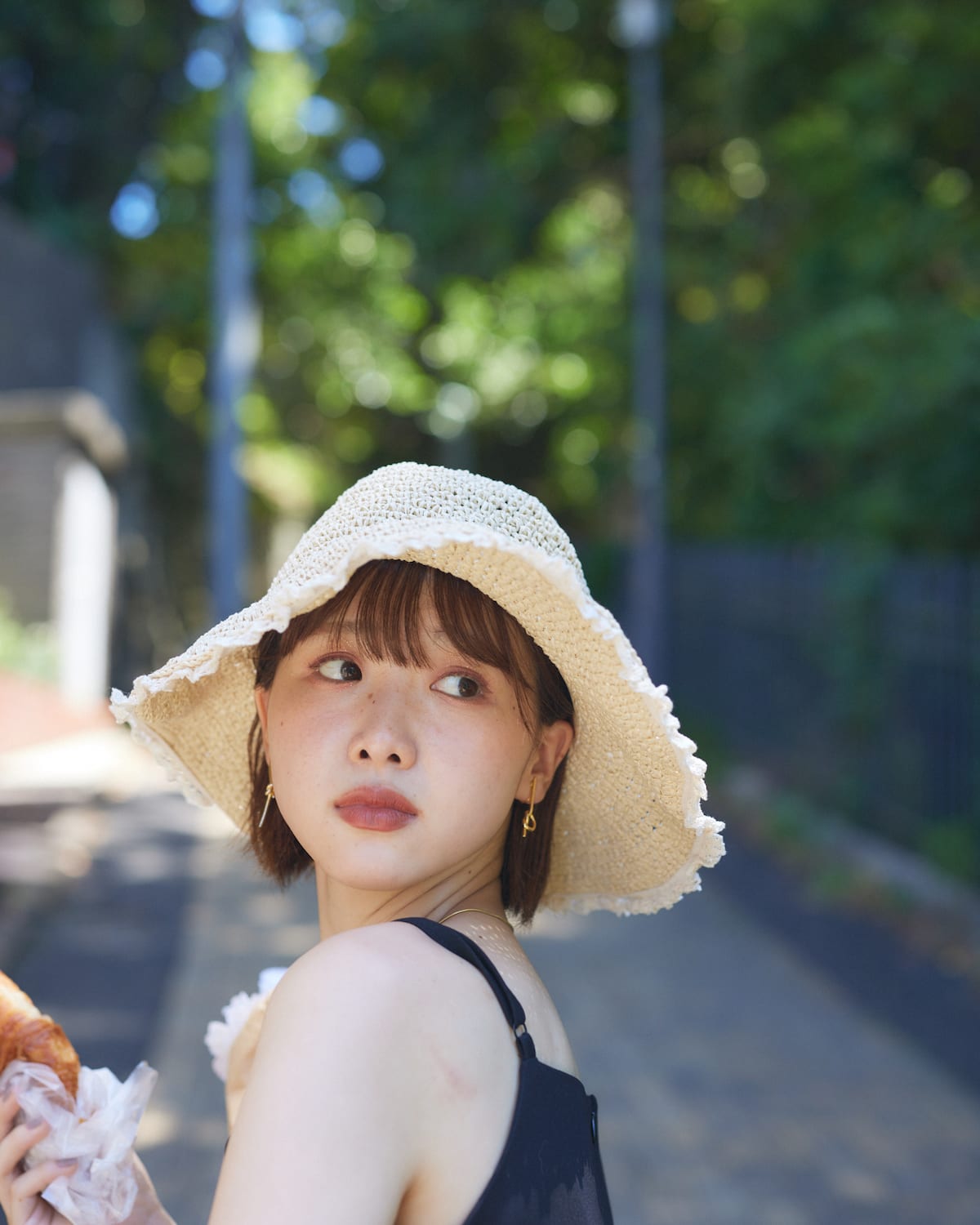 wire straw hat