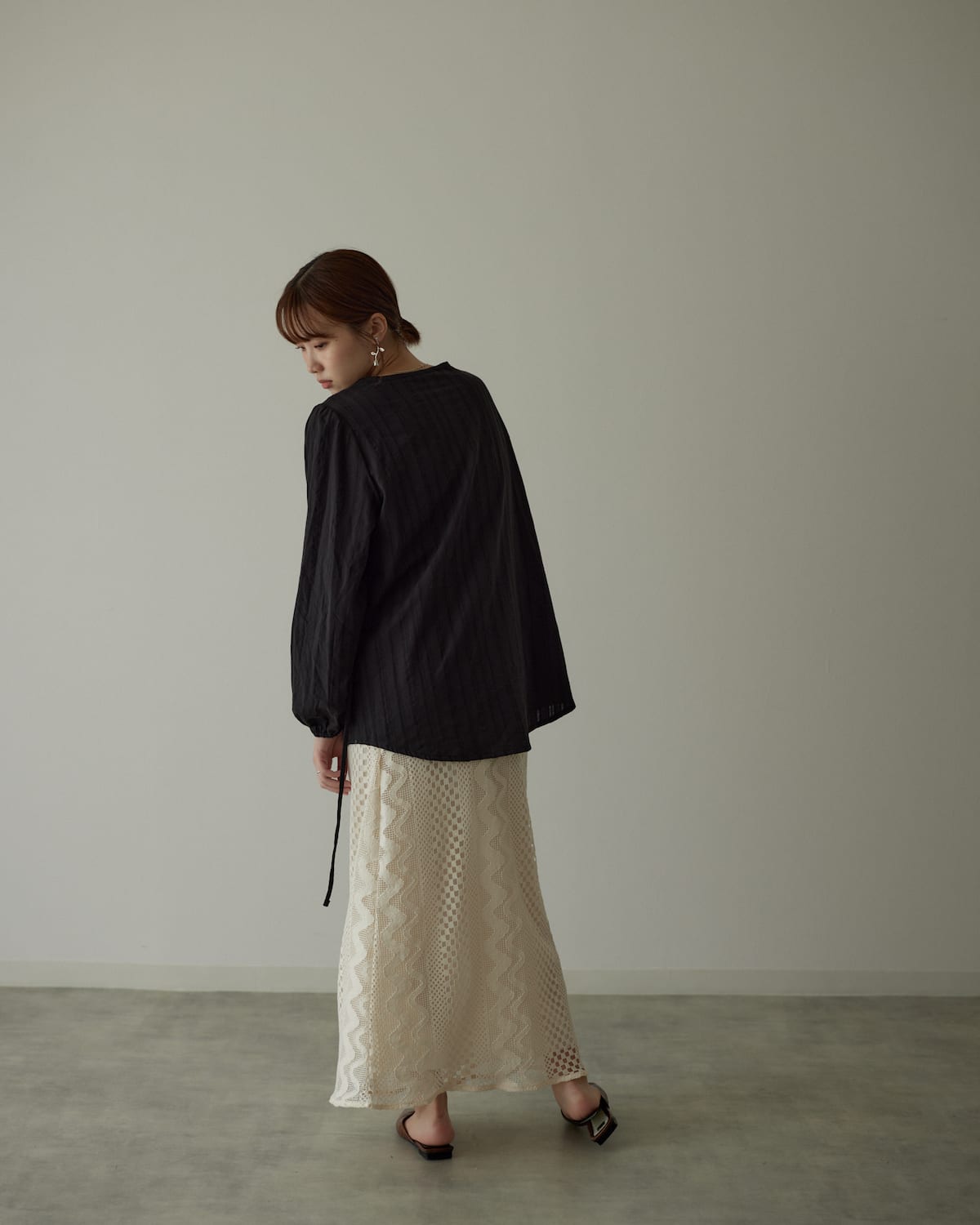 tight lace skirt