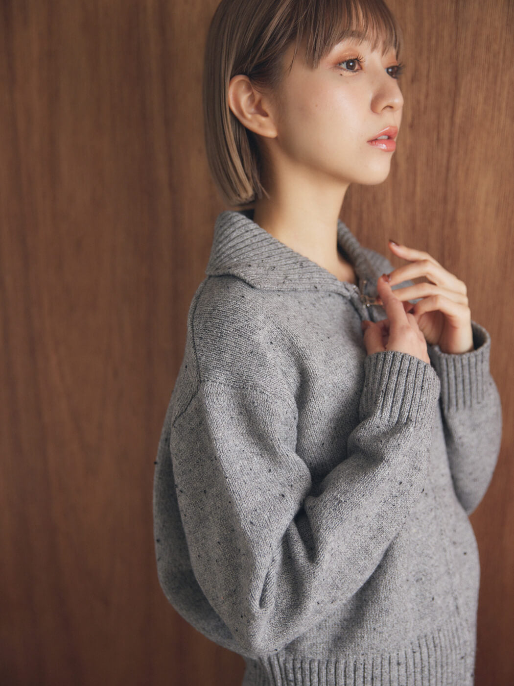 milky zip knit