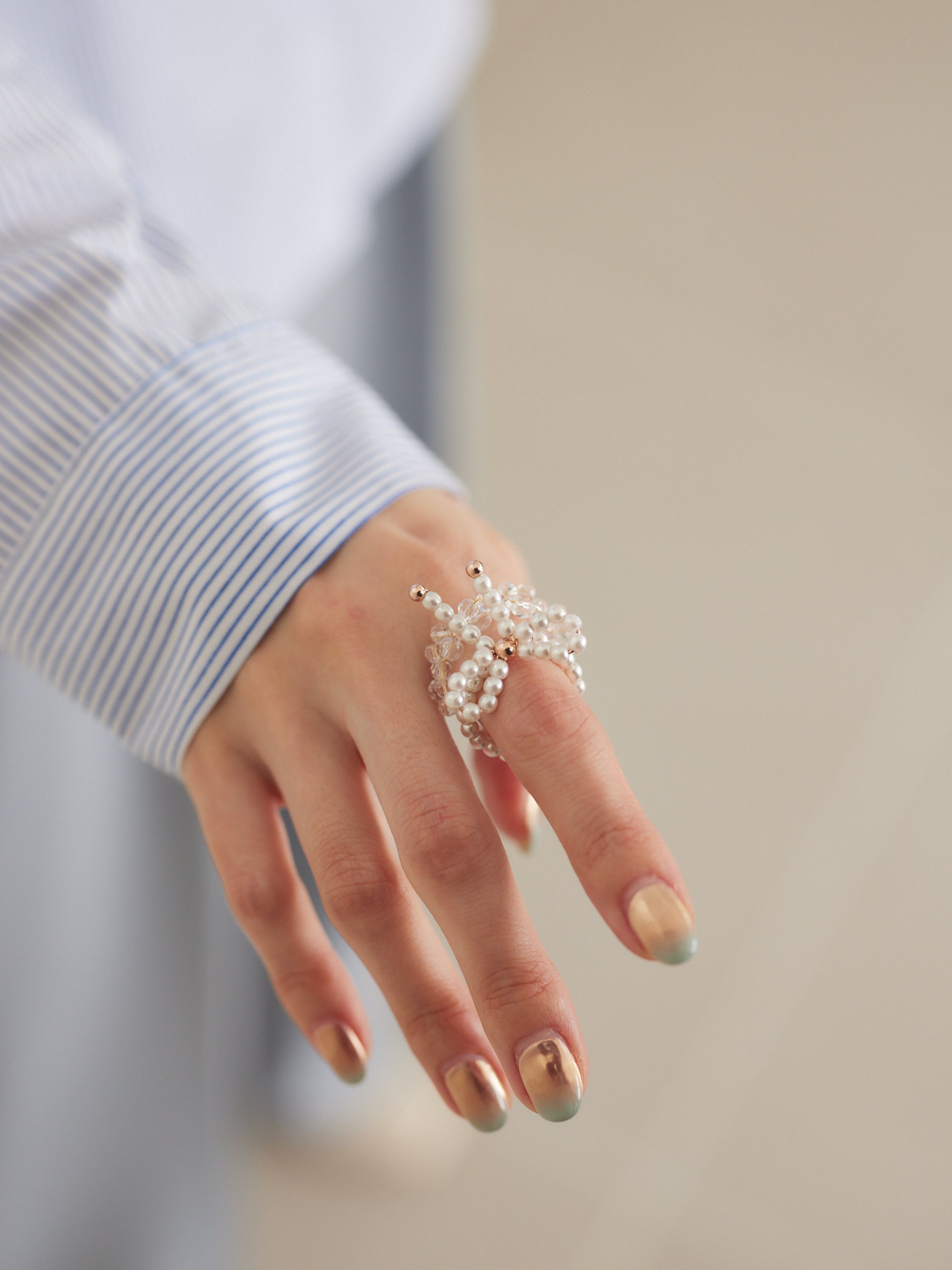 Tend Ribbon rings