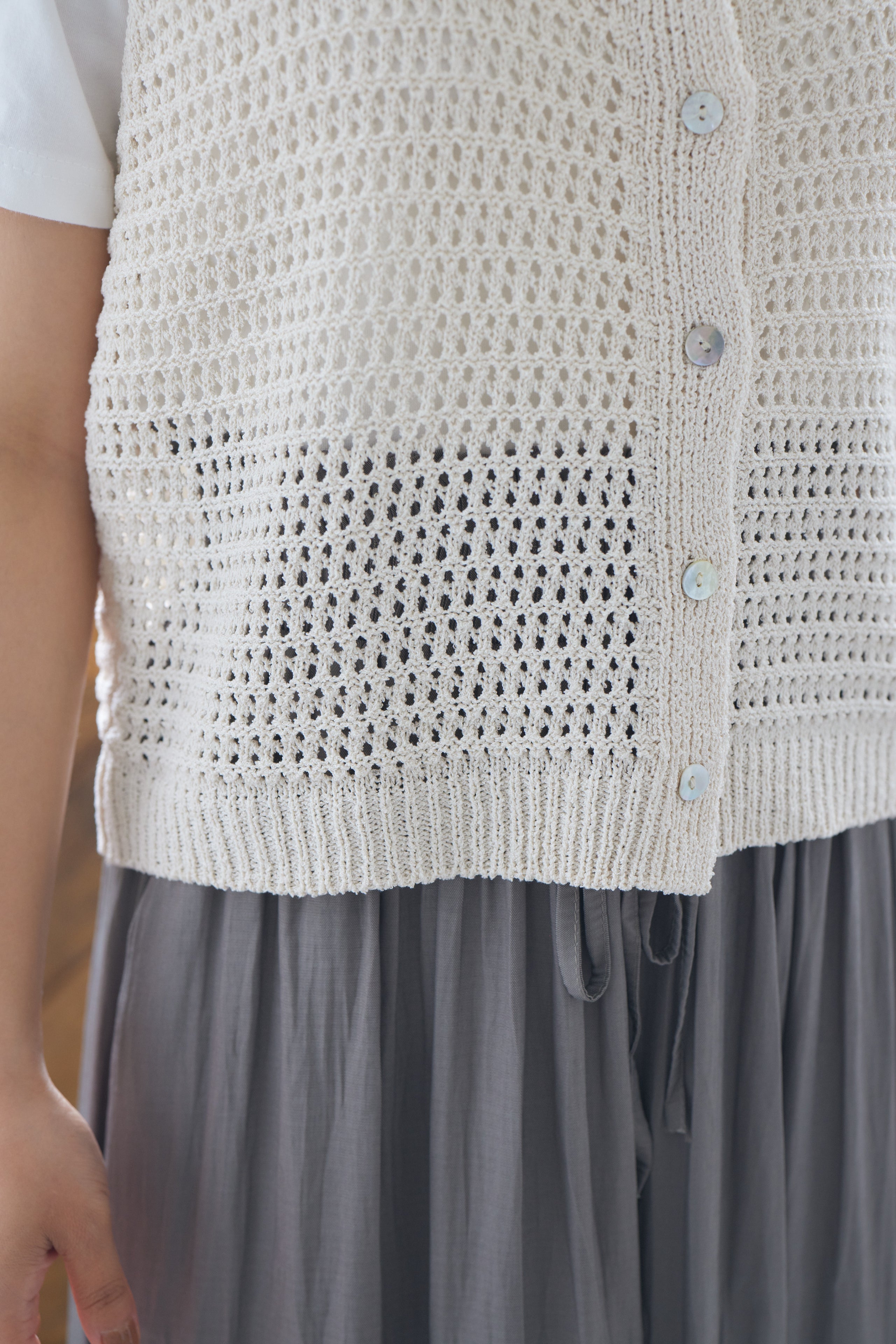 shell button bustier + modal Tshirt