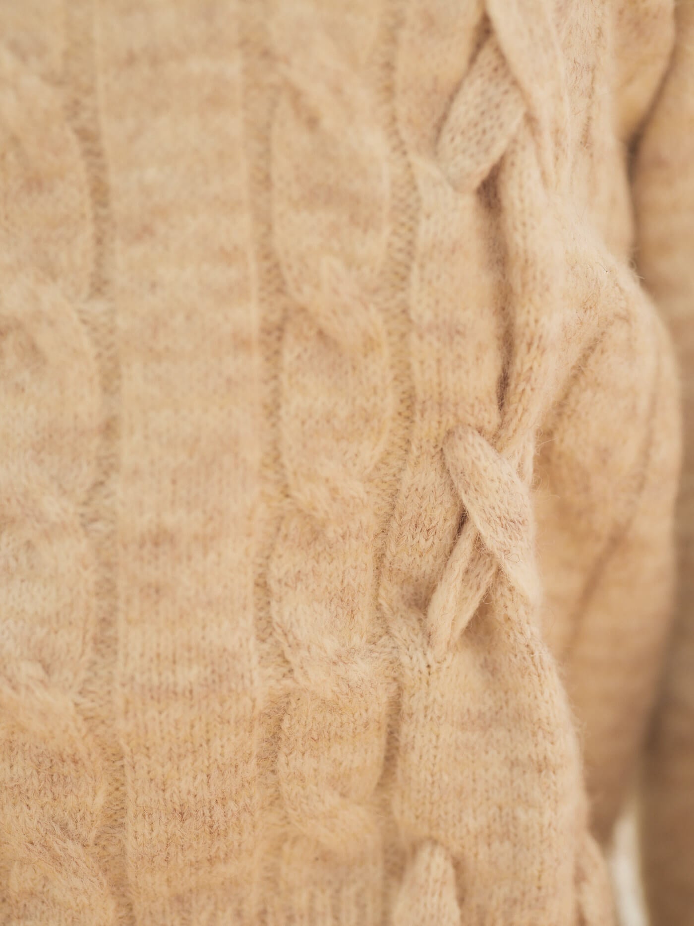 braided ribbon knit