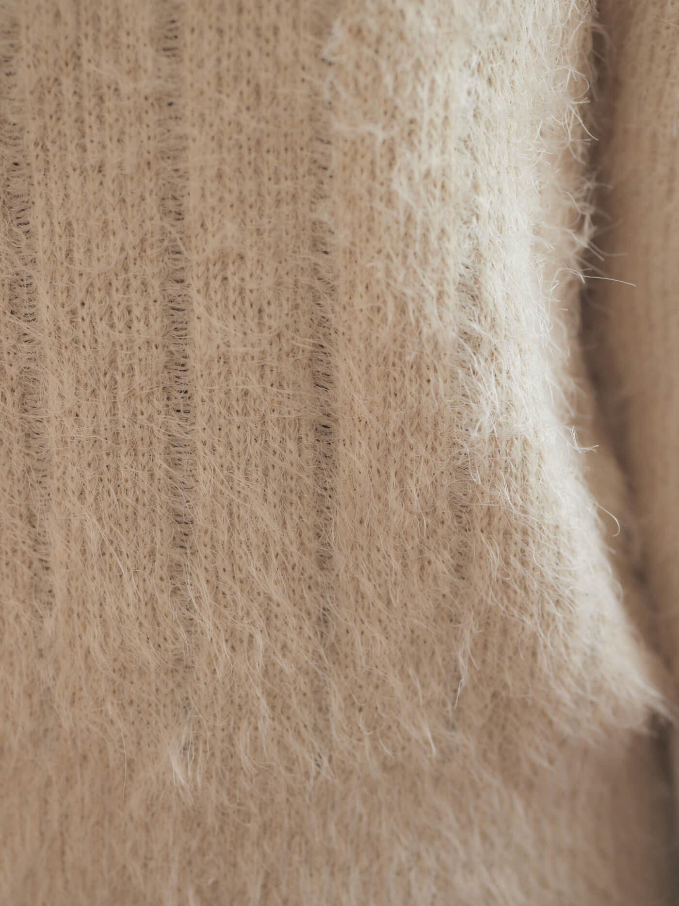 custard fluffy knit