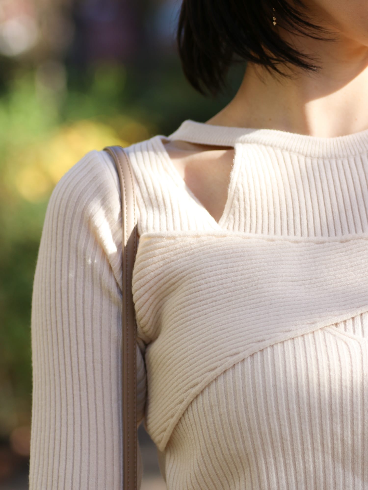 chest cross knit