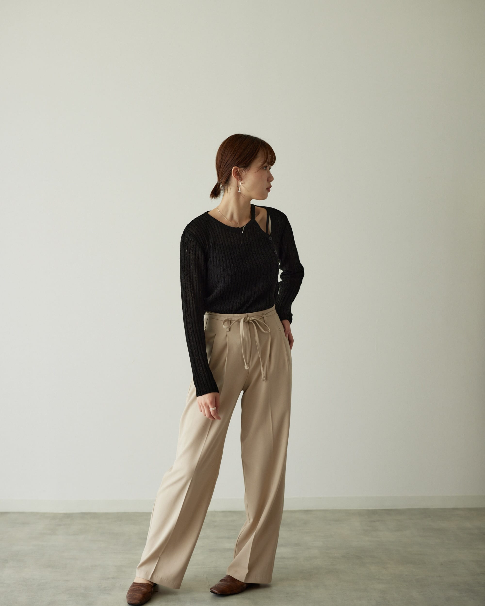 hole shoulder tops