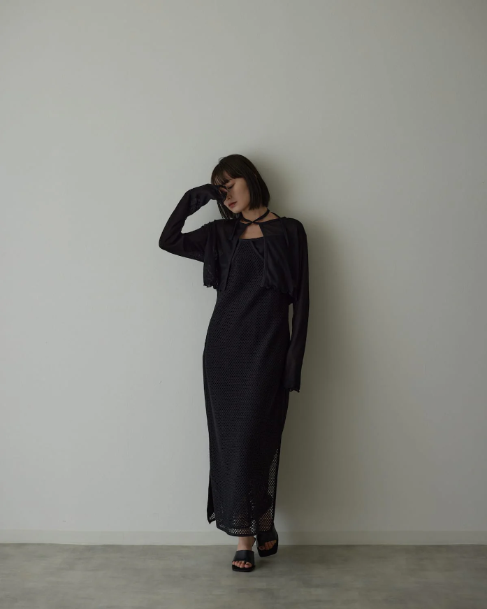 SUMMER BLACK ONE-PIECE SET