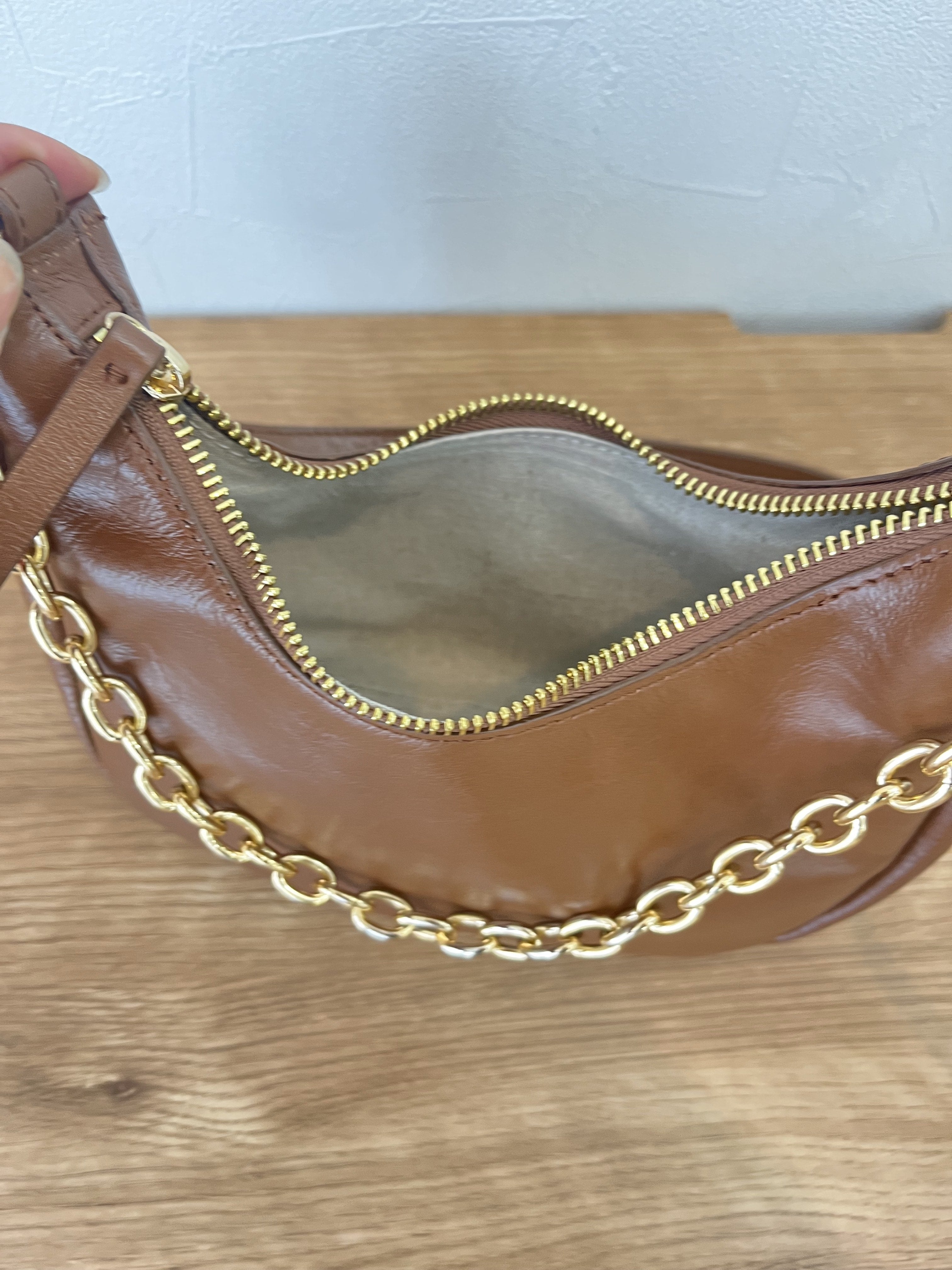 chain moon bag