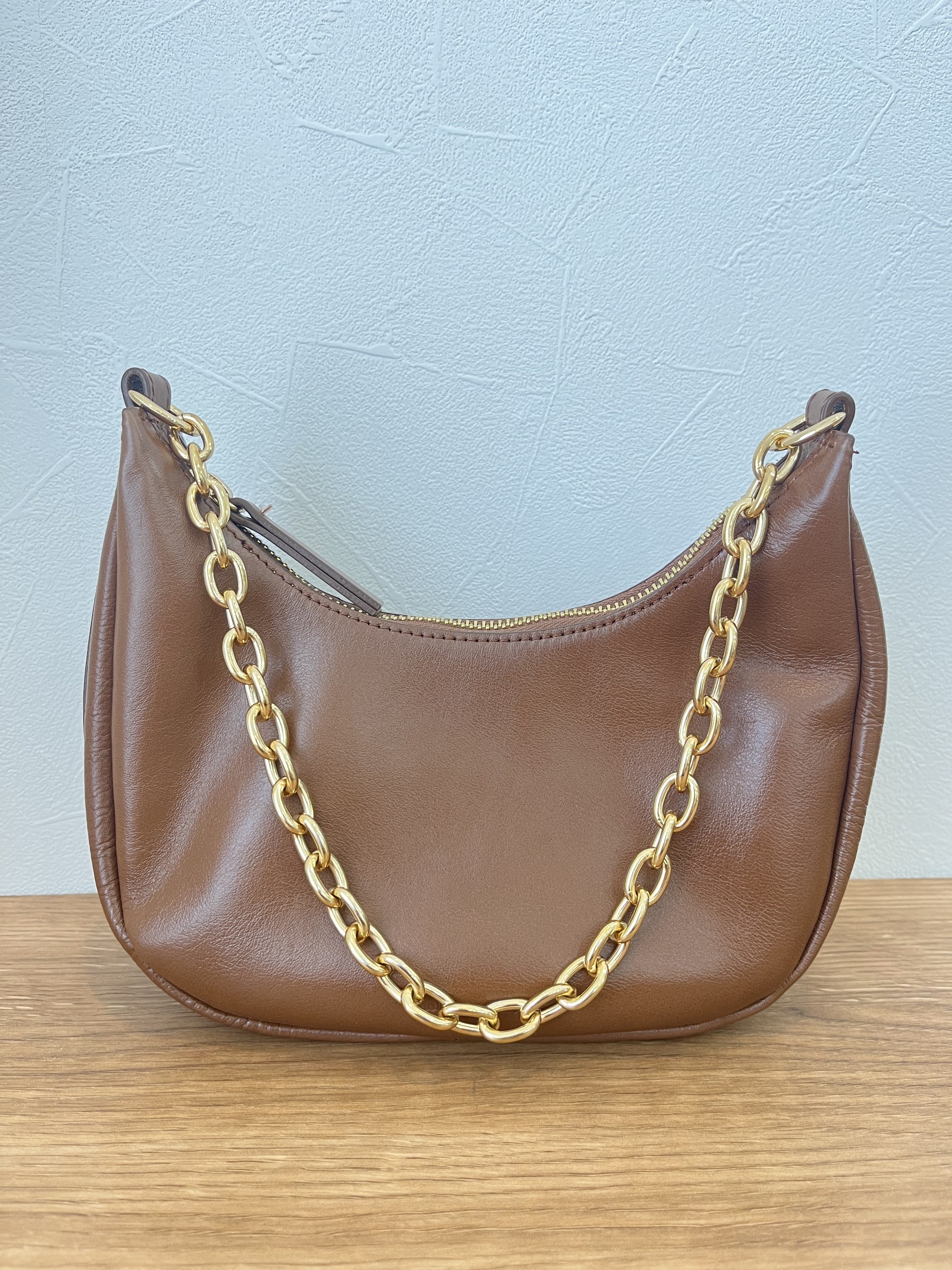 chain moon bag