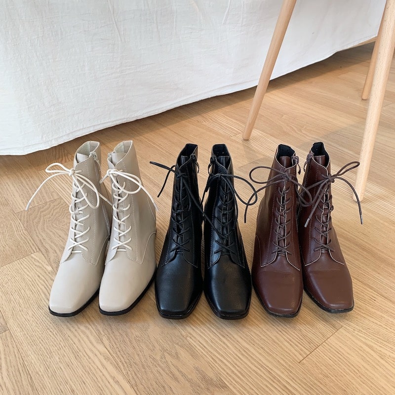 lace‐up boots