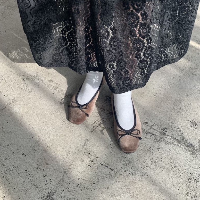 velours ballet shoes