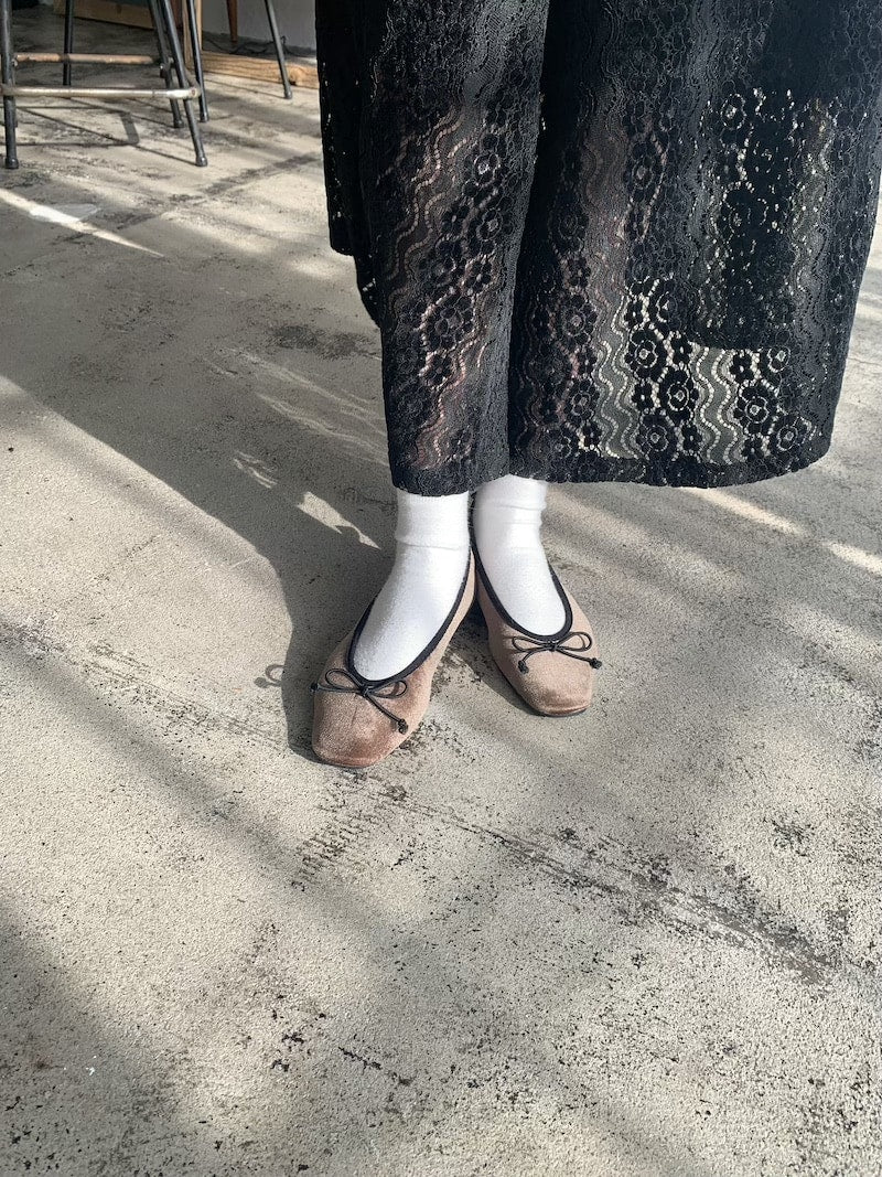 velours ballet shoes