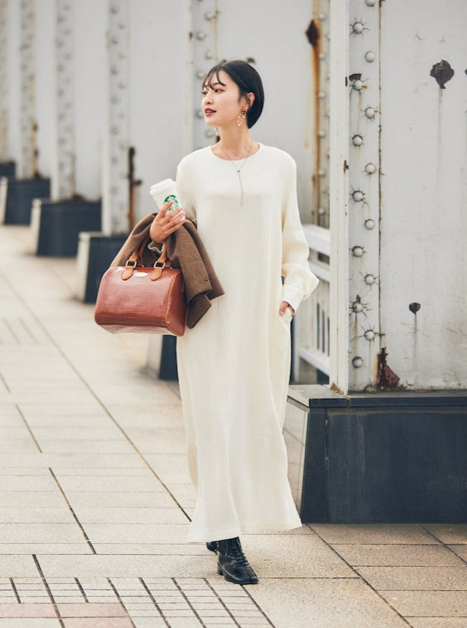 crew neck design one-piece【ivory】