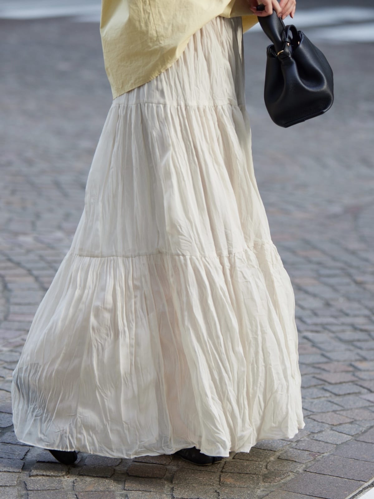 tiered fuwafuwa skirt