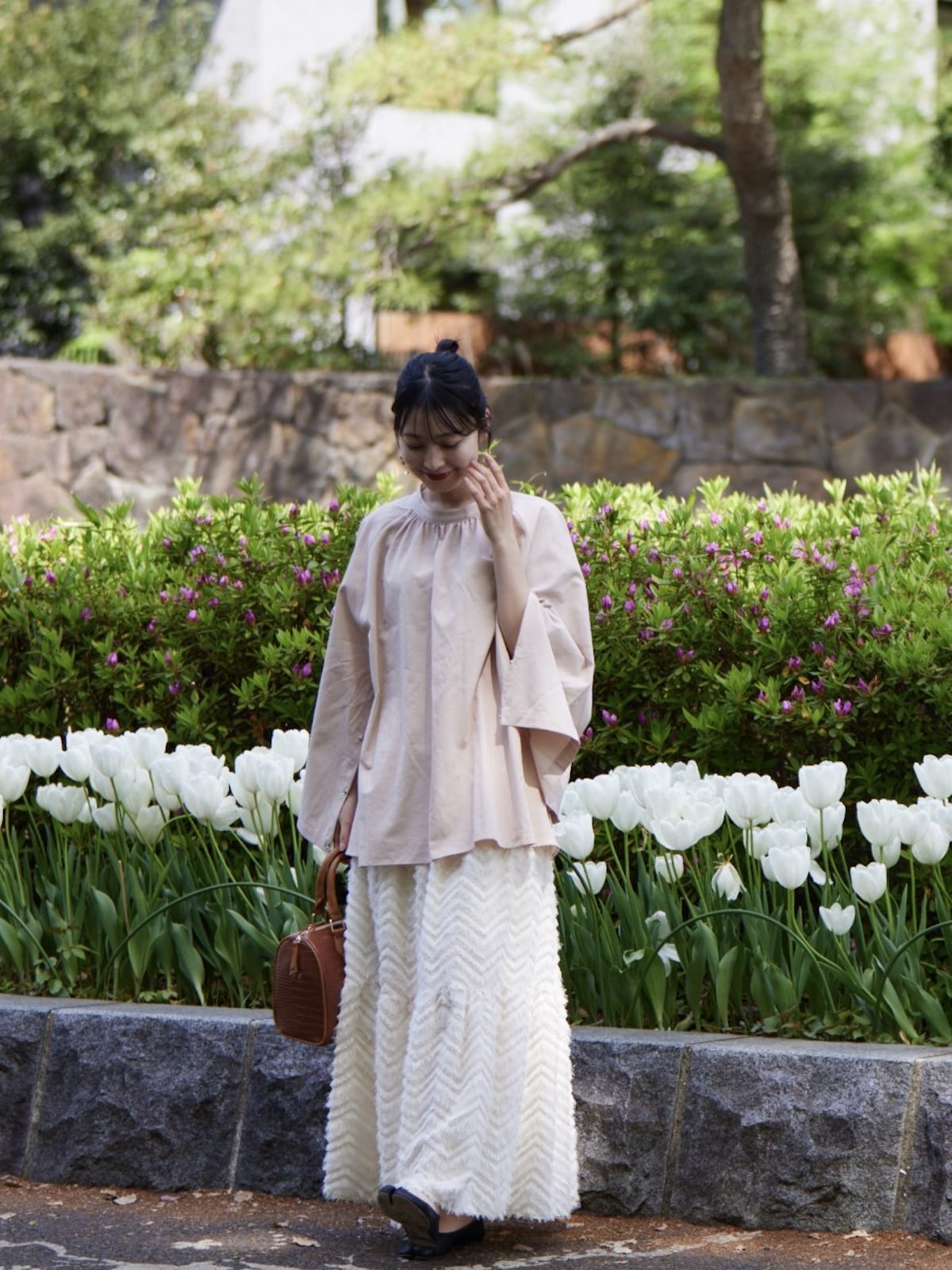 sleeve slit gather blouse