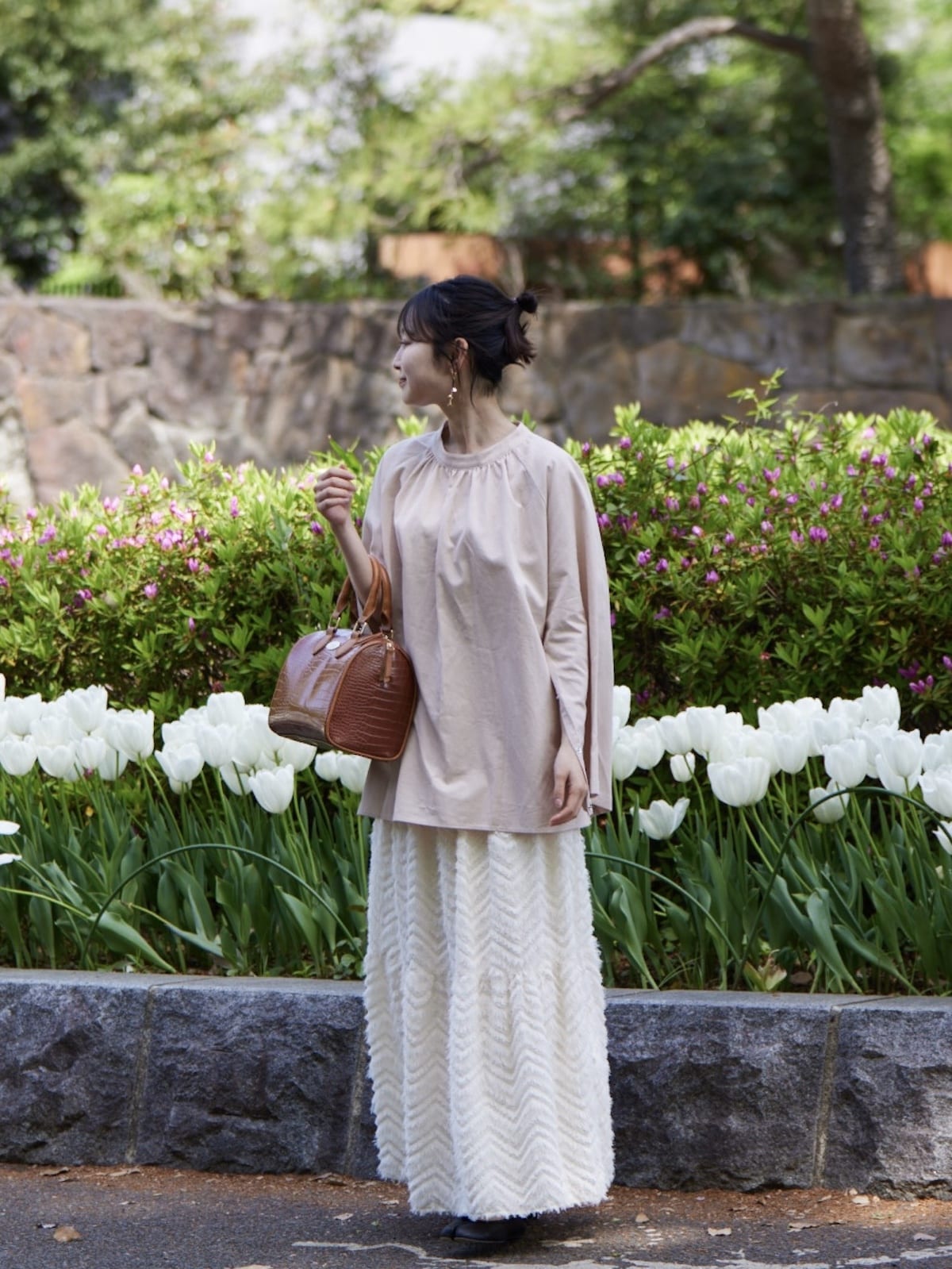 sleeve slit gather blouse