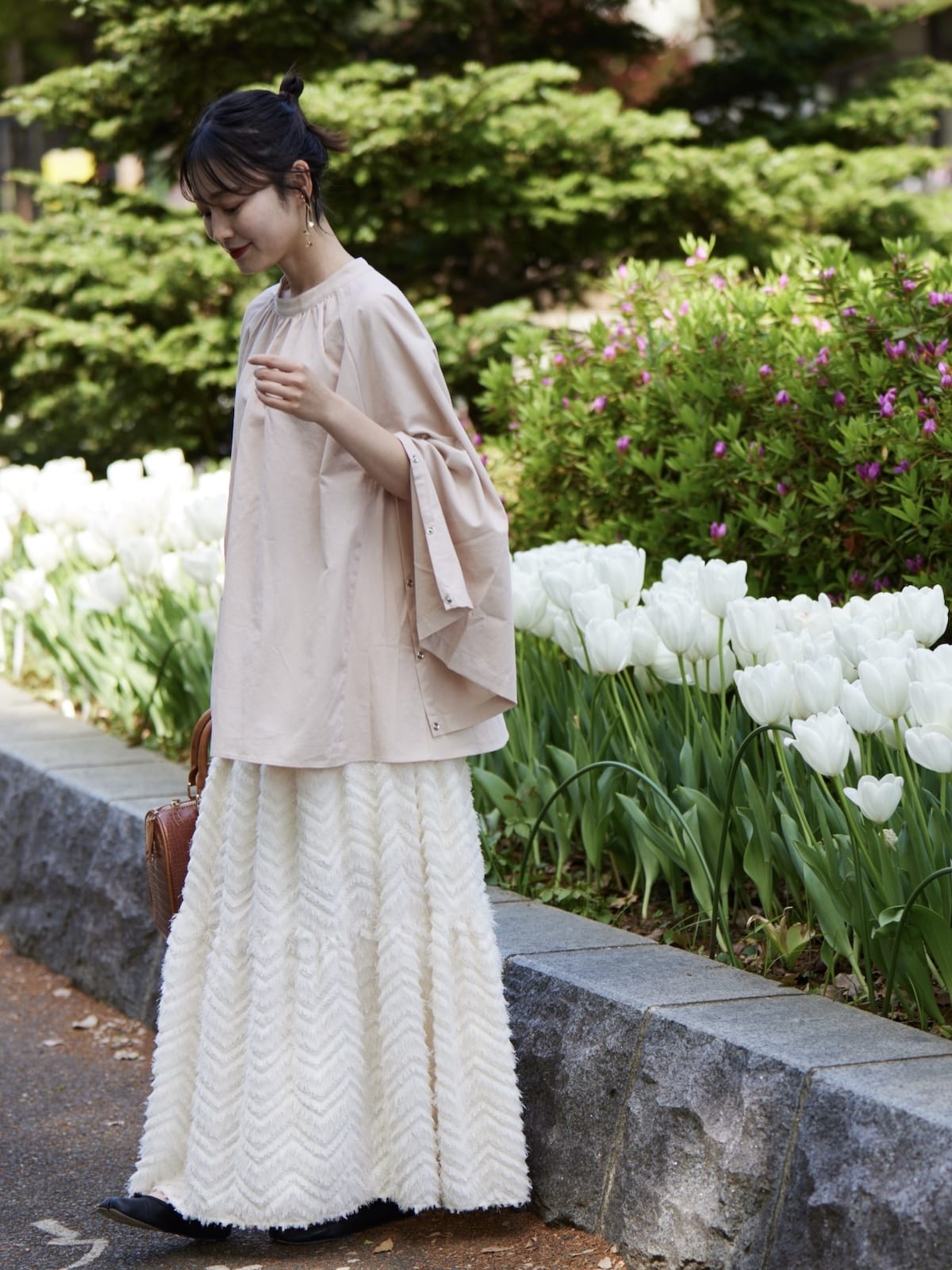sleeve slit gather blouse