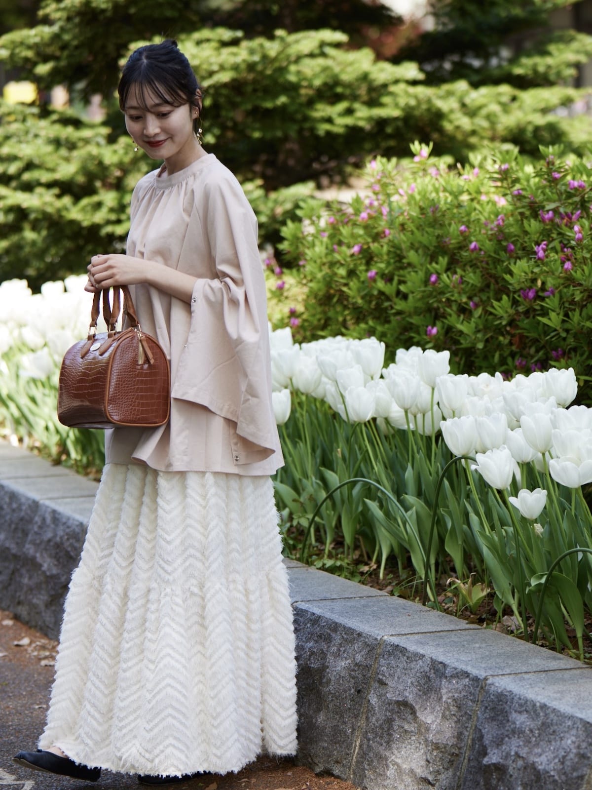 sleeve slit gather blouse