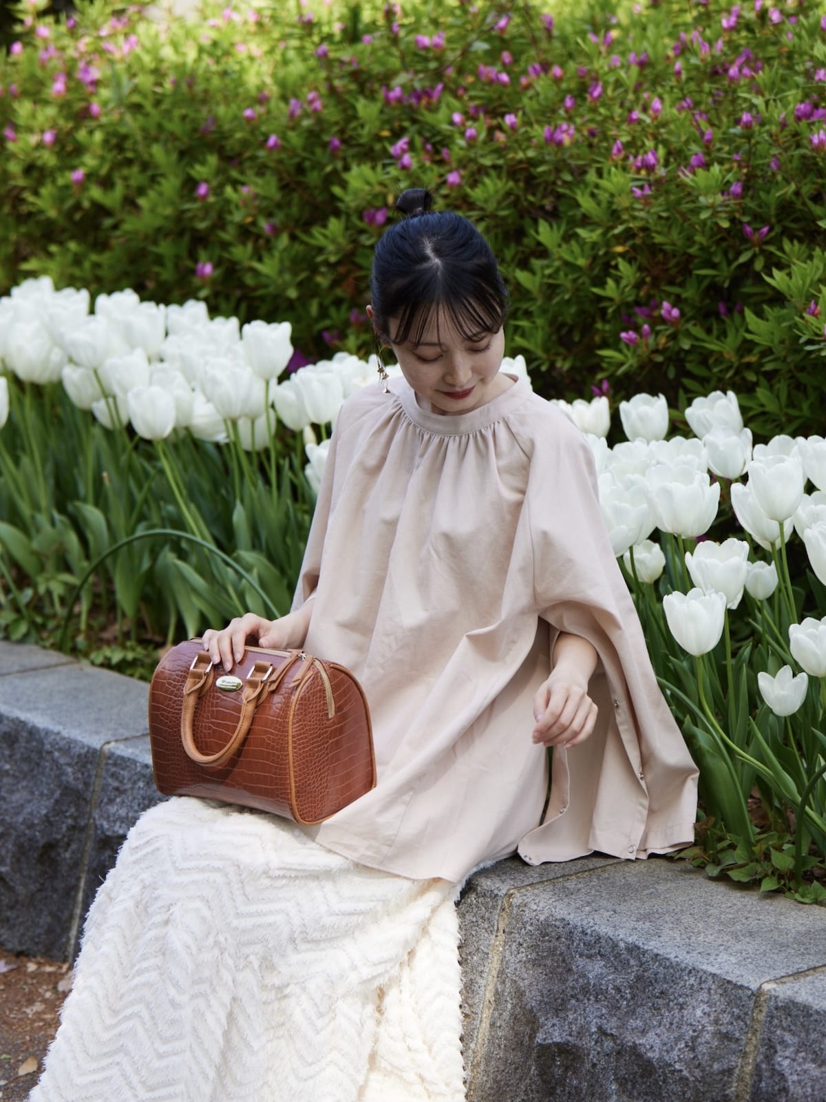 sleeve slit gather blouse