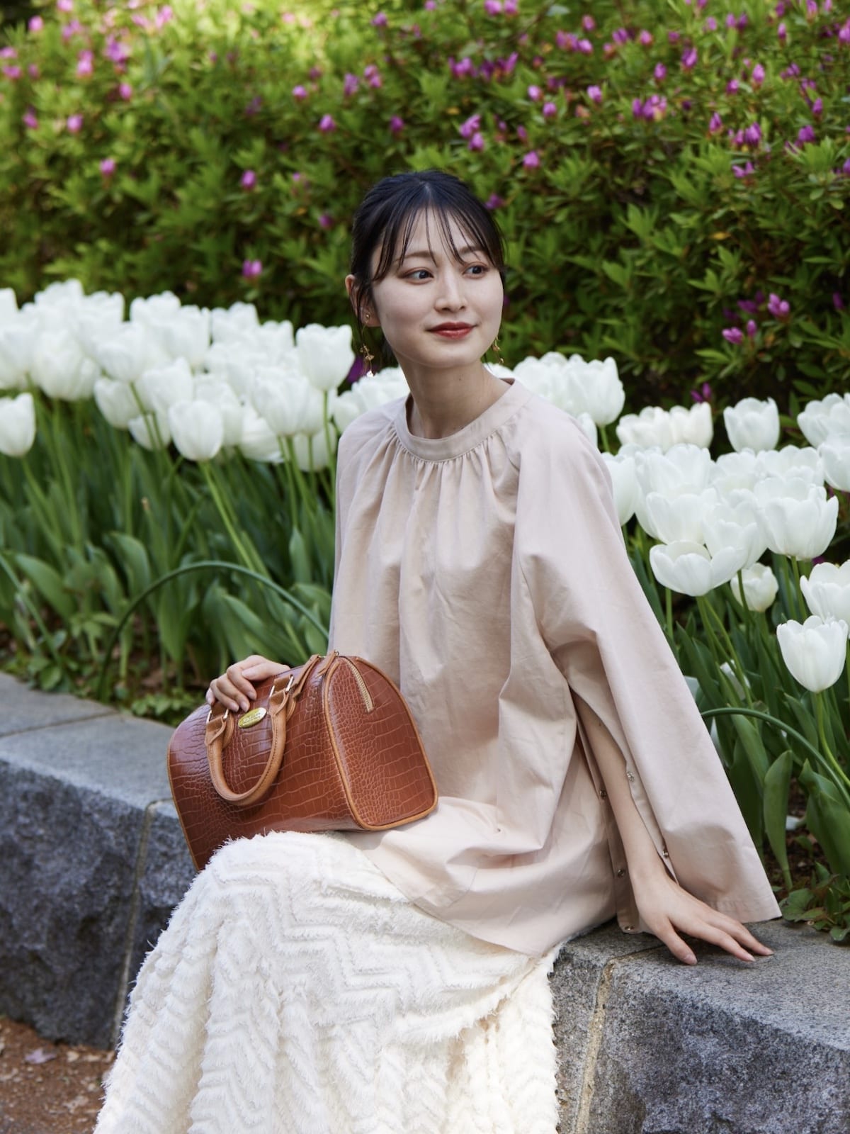 sleeve slit gather blouse