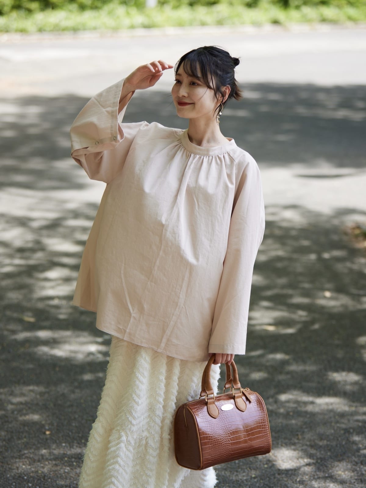sleeve slit gather blouse