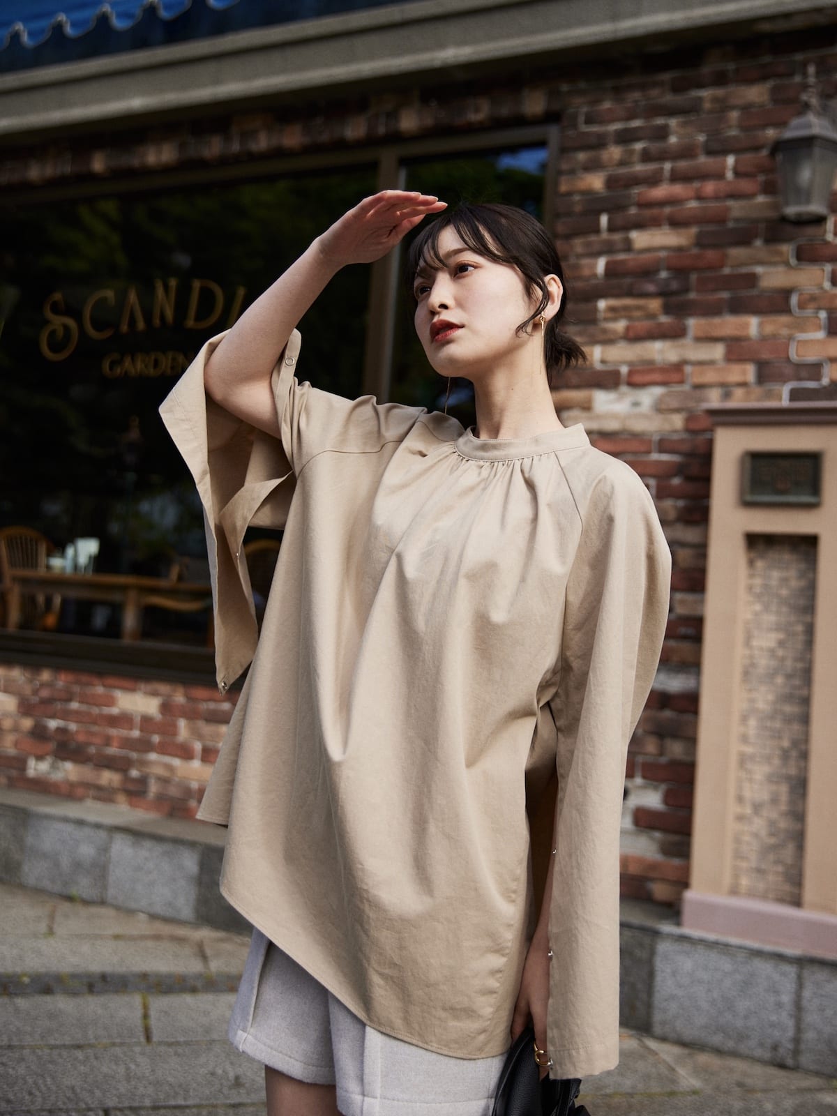 sleeve slit gather blouse POPUP