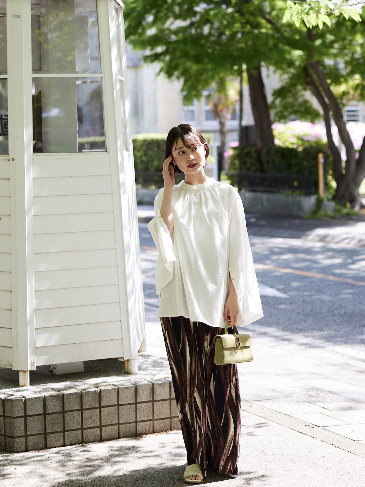 sleeve slit gather blouse