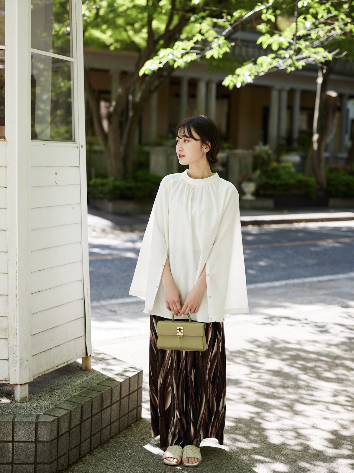 sleeve slit gather blouse