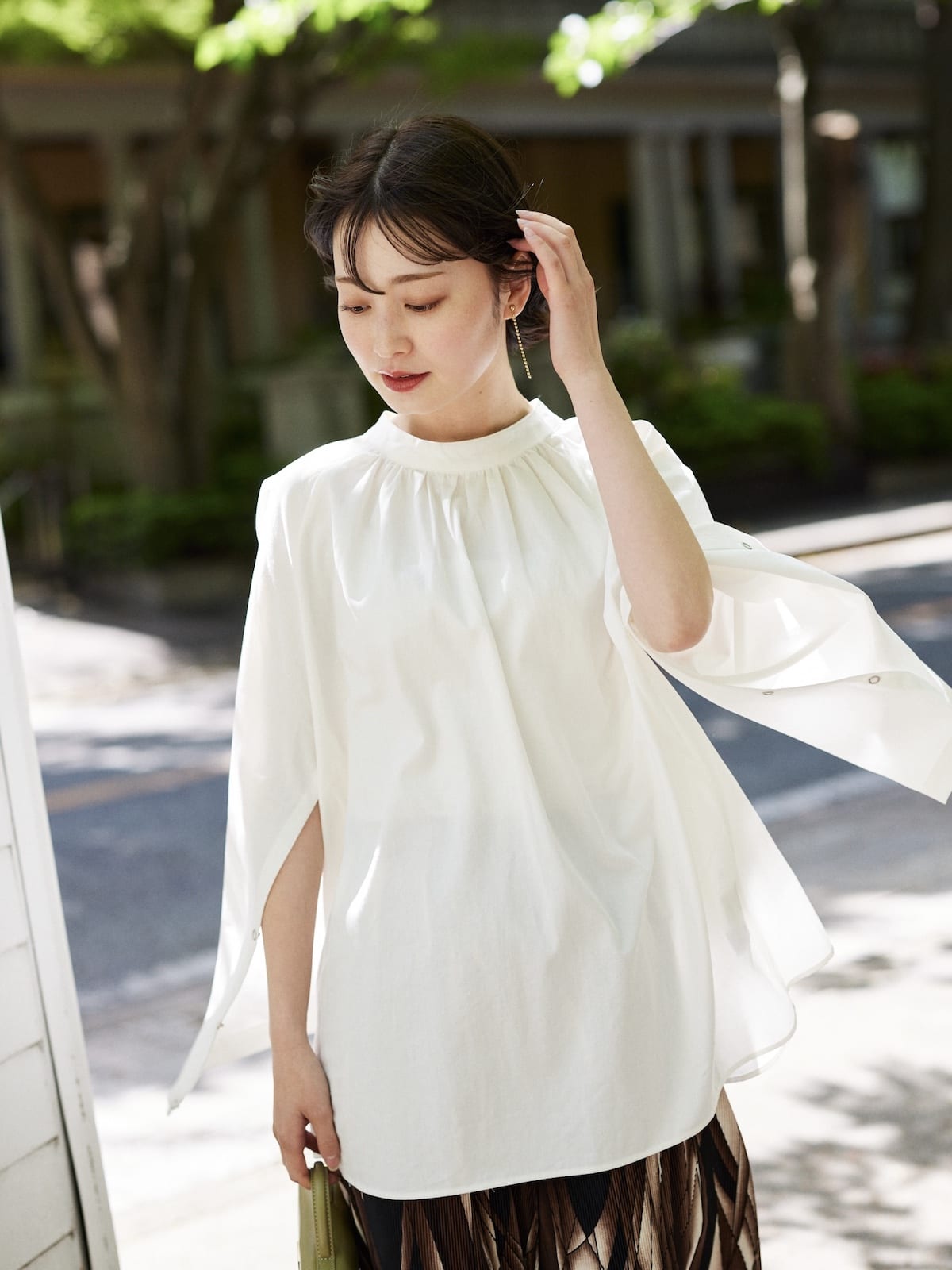 sleeve slit gather blouse POPUP