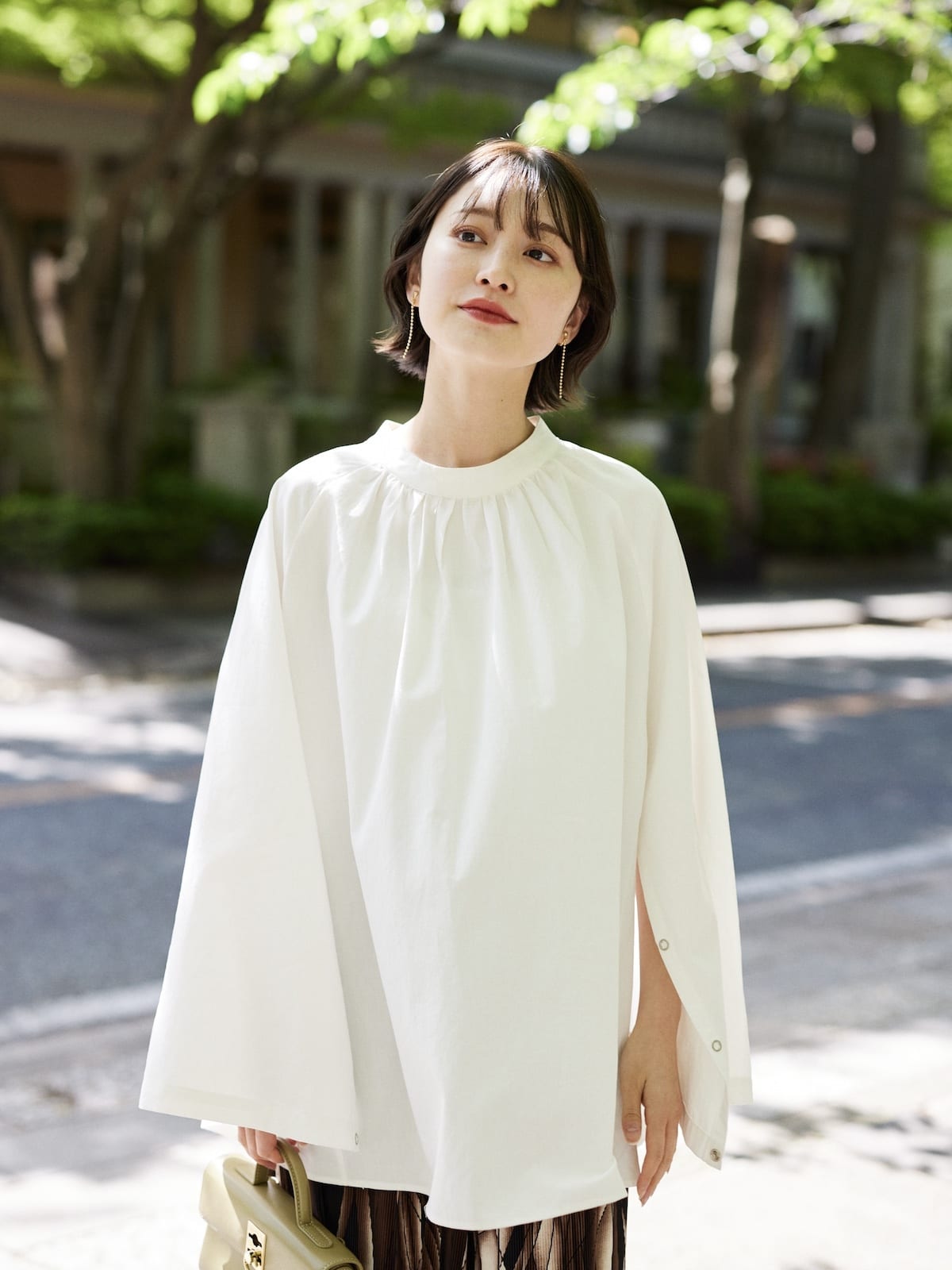 sleeve slit gather blouse POPUP