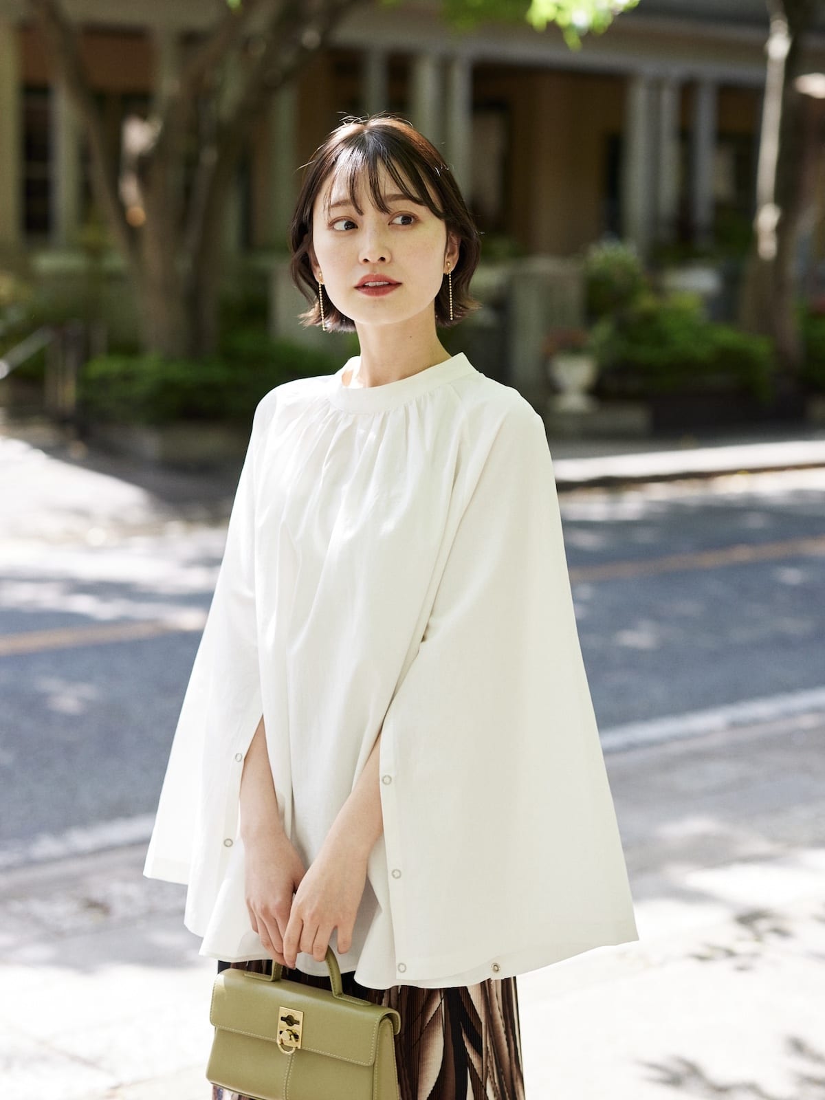 sleeve slit gather blouse POPUP