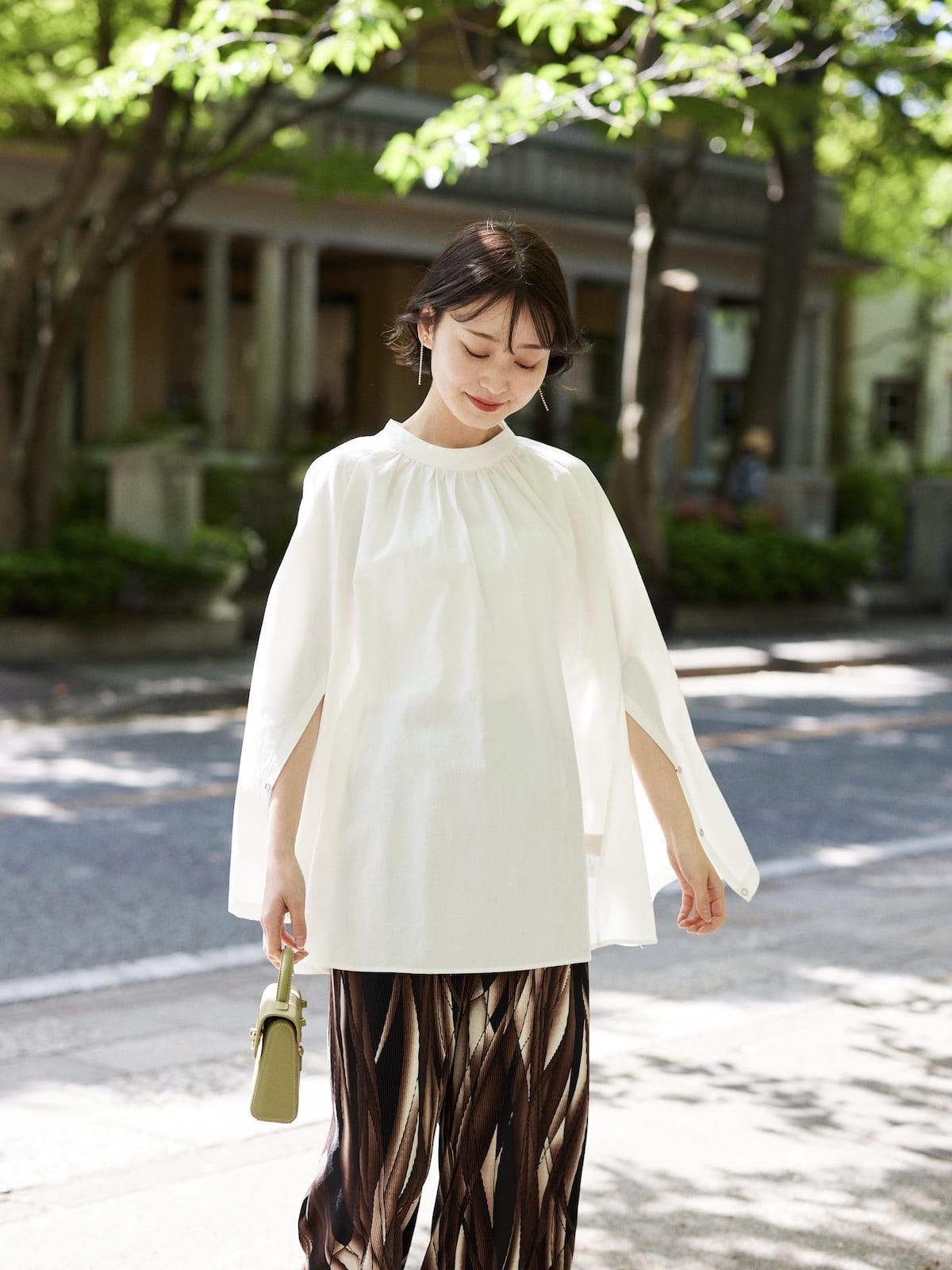 sleeve slit gather blouse