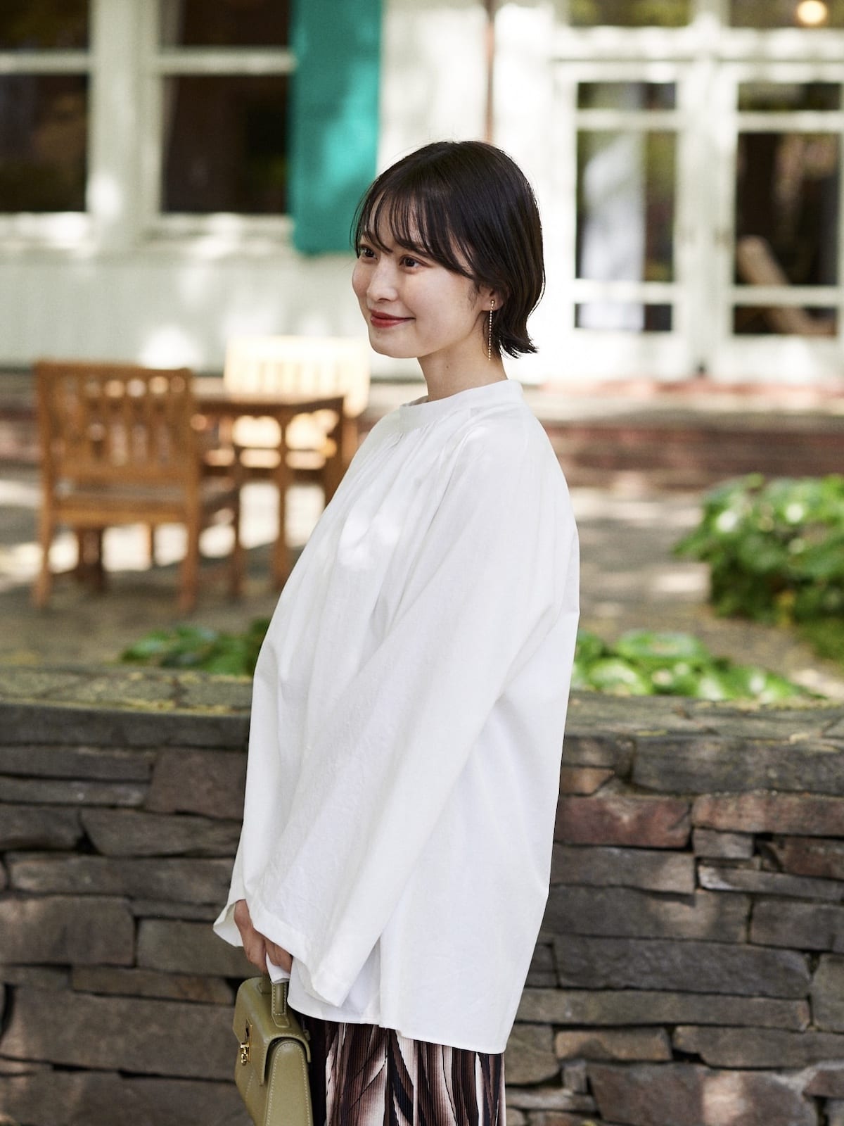 sleeve slit gather blouse