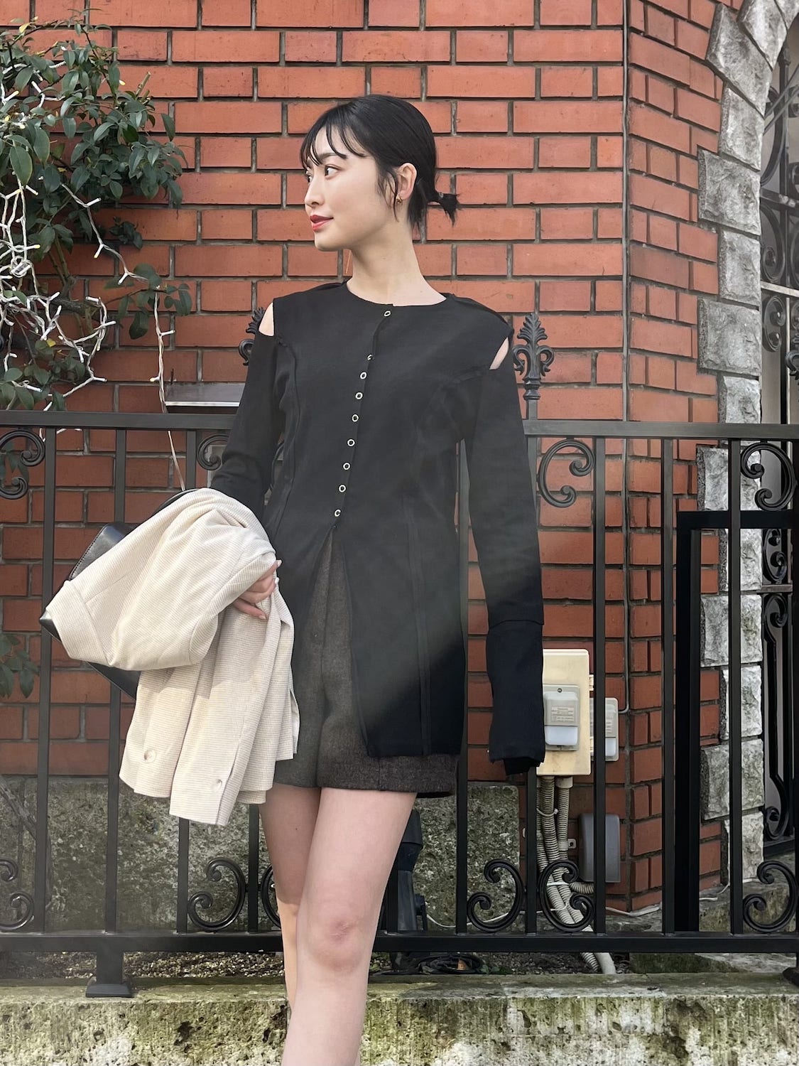 slender design tops
