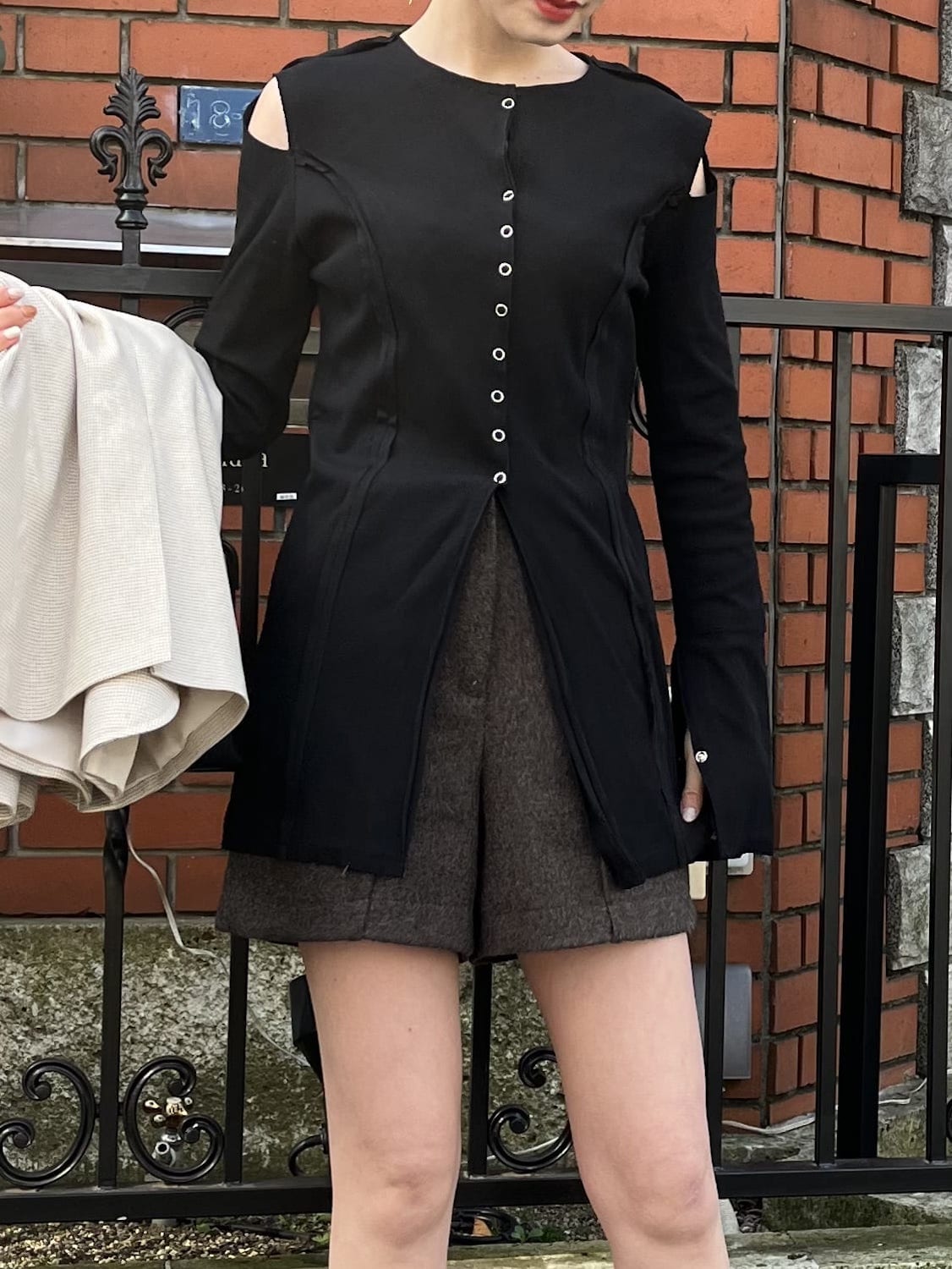 slender design tops