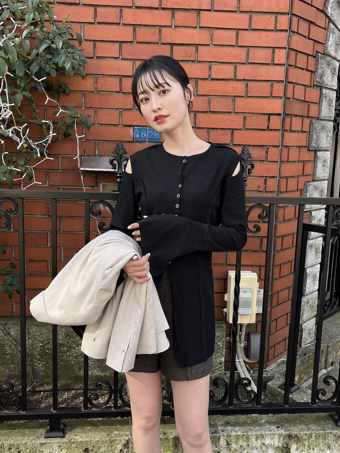 slender design tops