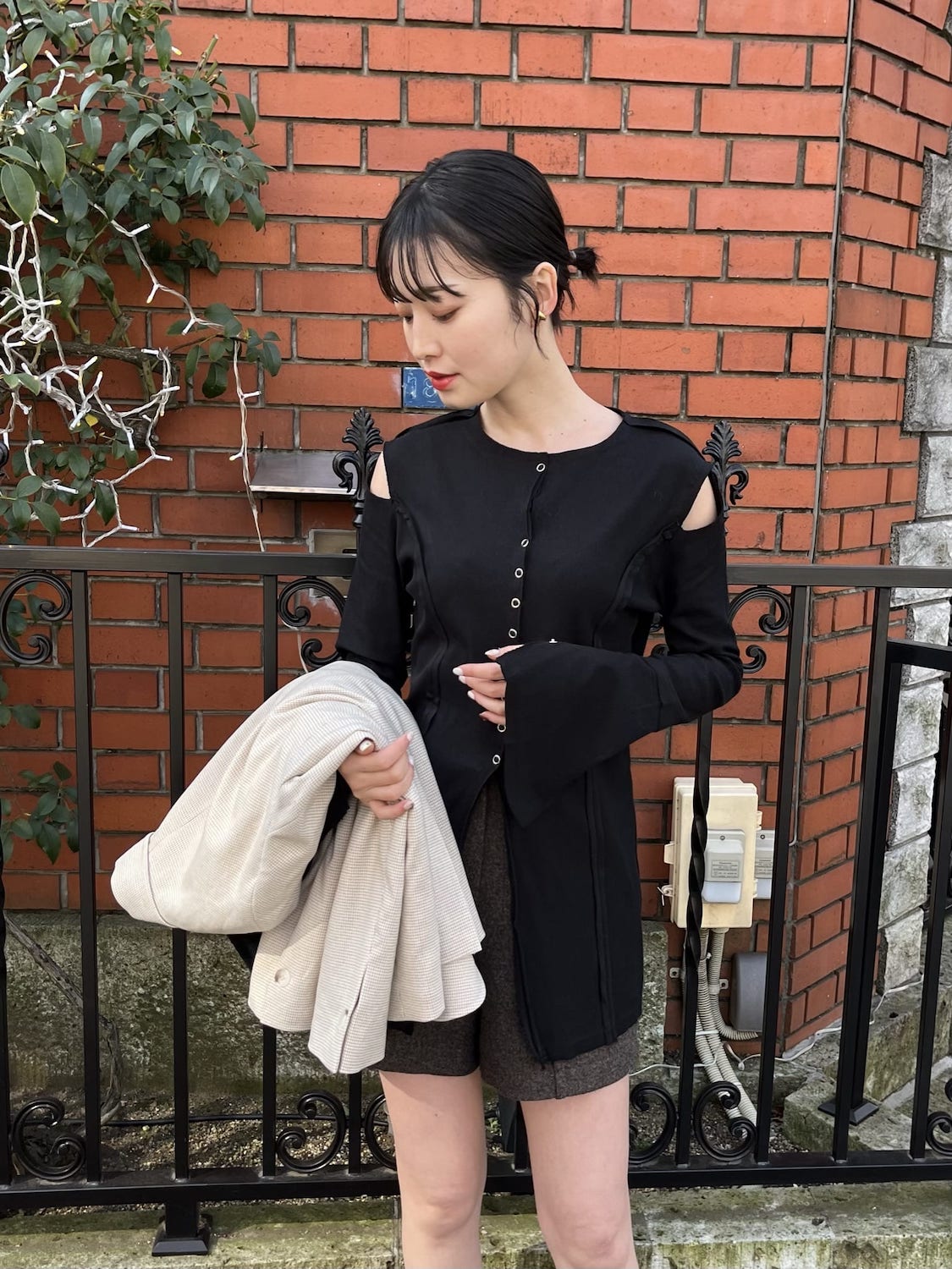 slender design tops