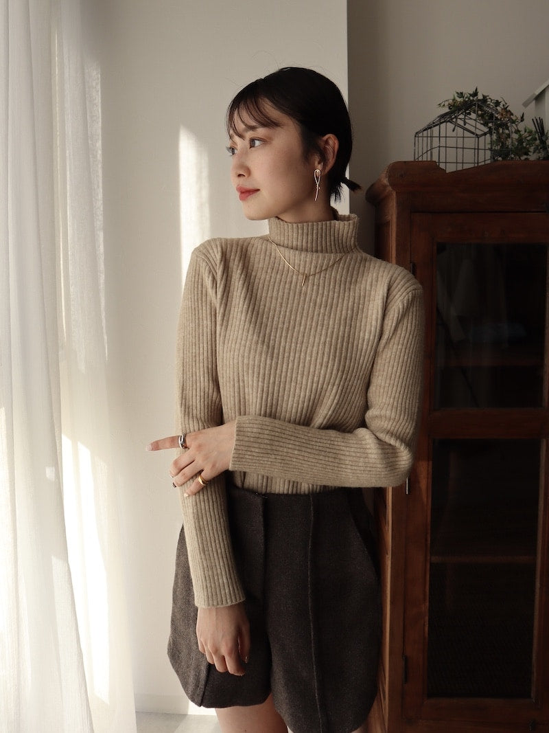 hineck rib knit