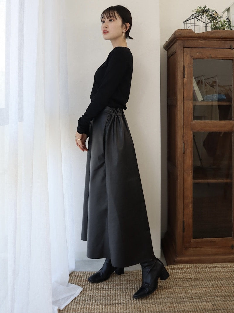 volume leather skirts