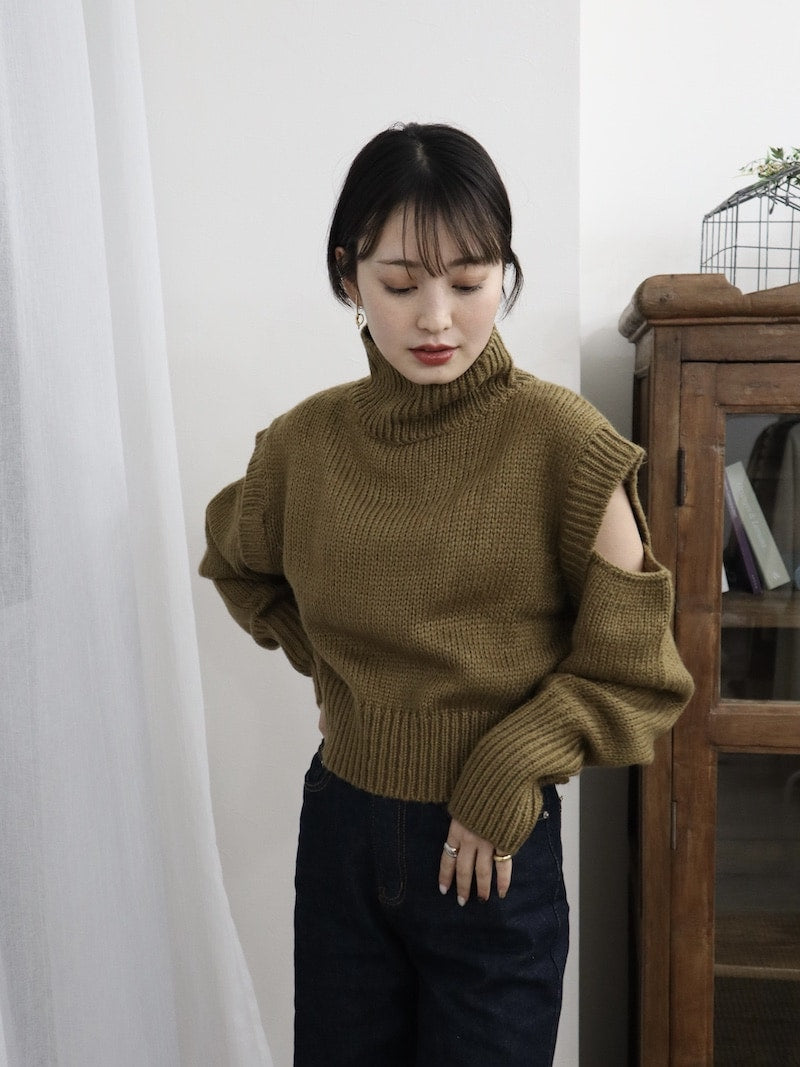 cut sleeve knit