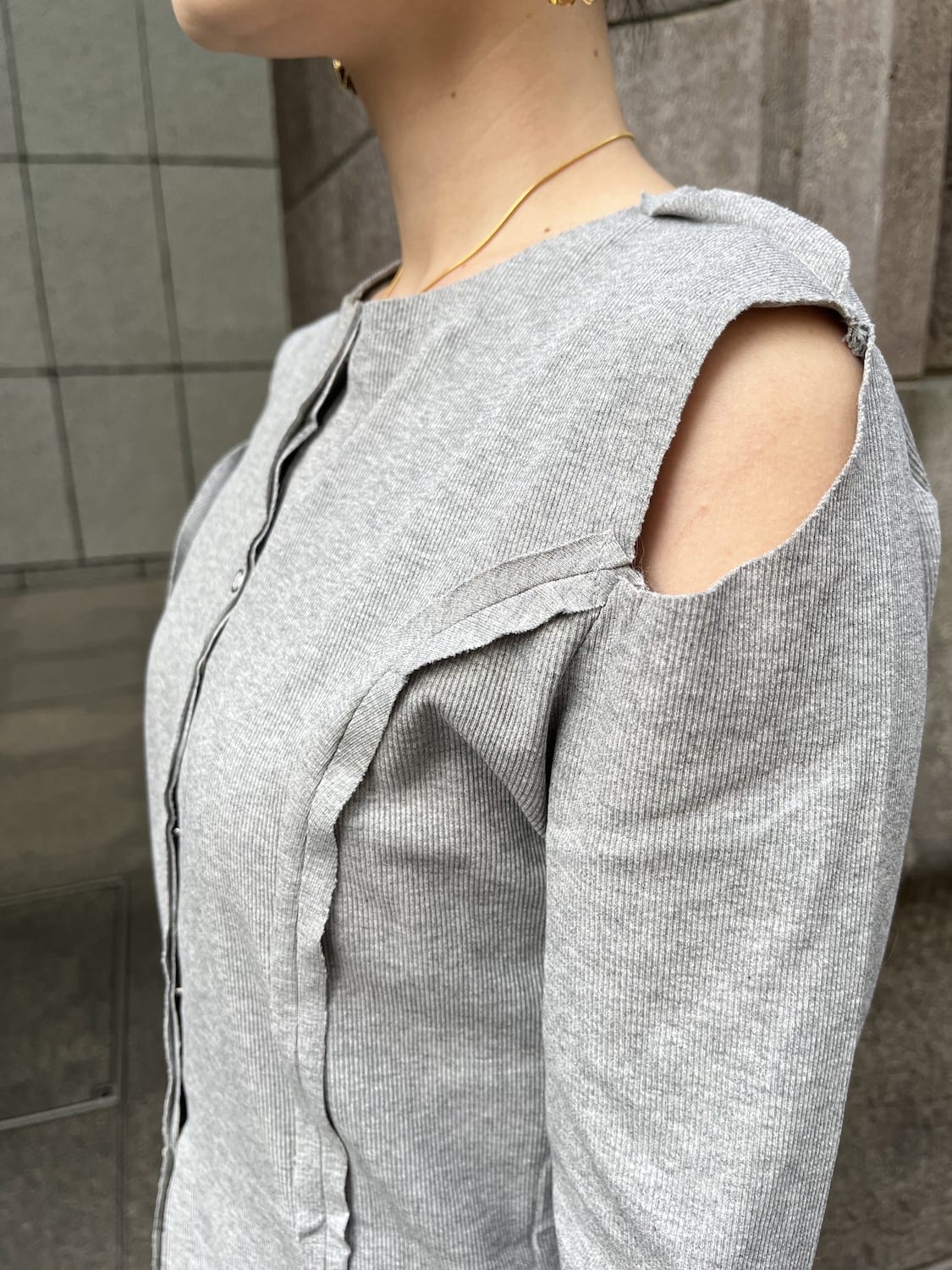 slender design tops
