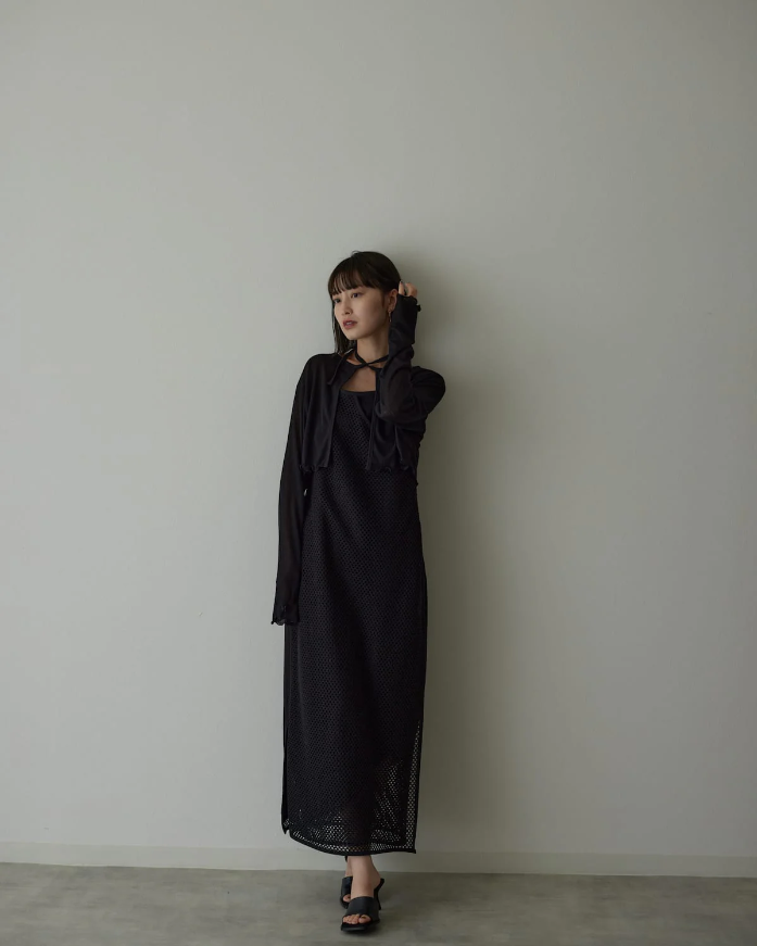 SUMMER BLACK ONE-PIECE SET