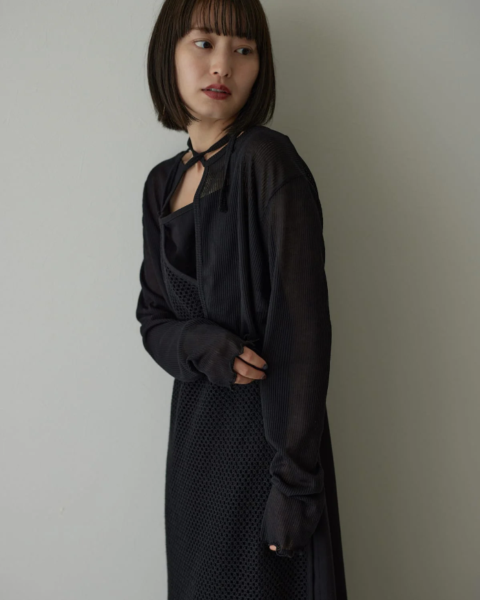 SUMMER BLACK ONE-PIECE SET