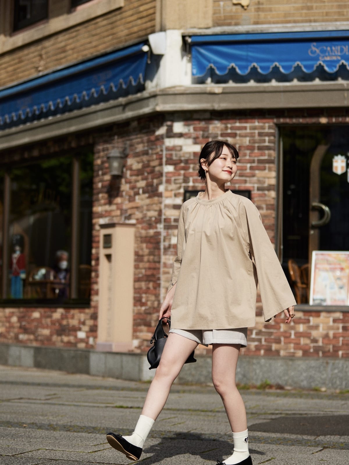 sleeve slit gather blouse POPUP