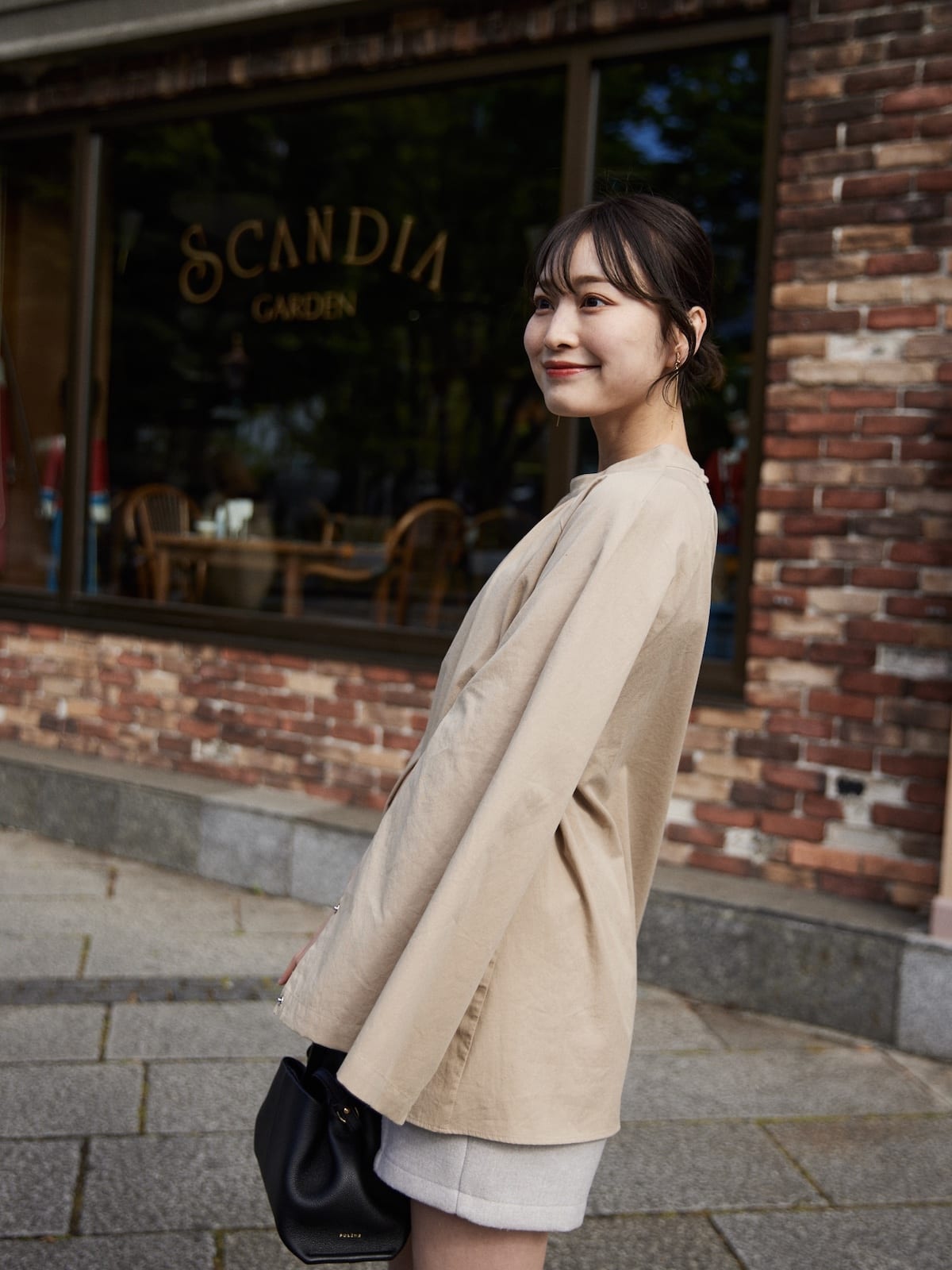 sleeve slit gather blouse POPUP