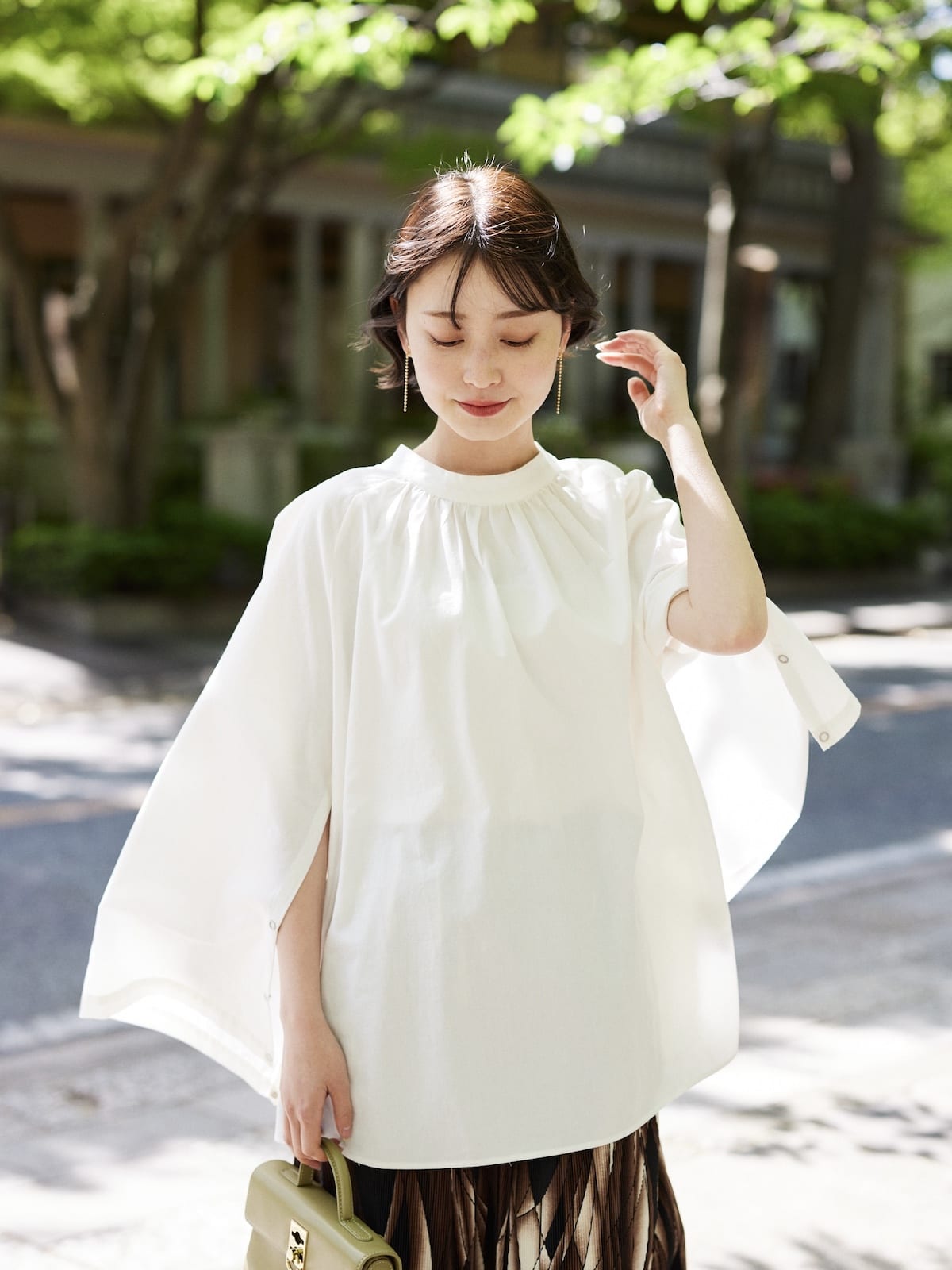 sleeve slit gather blouse POPUP