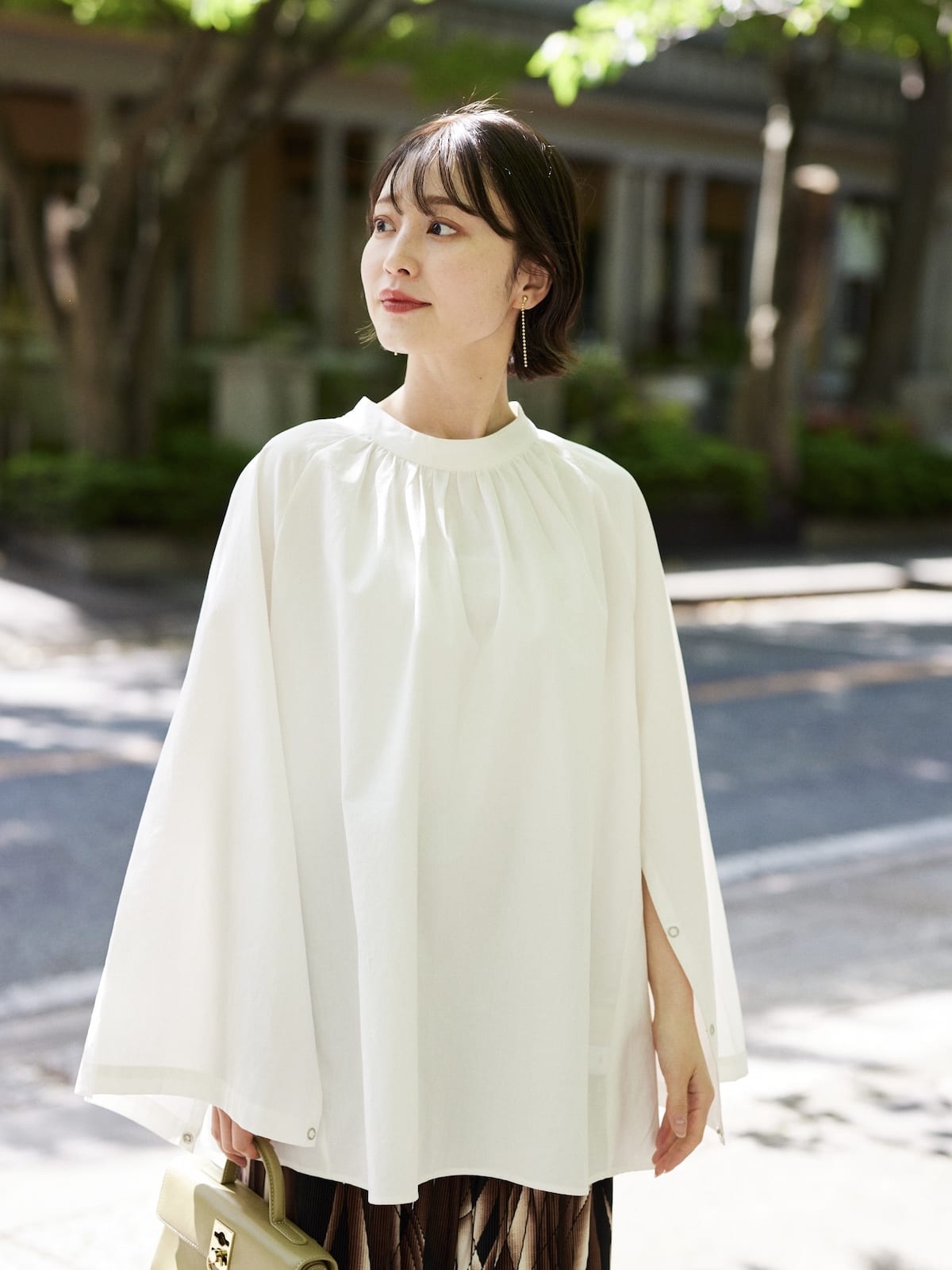 sleeve slit gather blouse