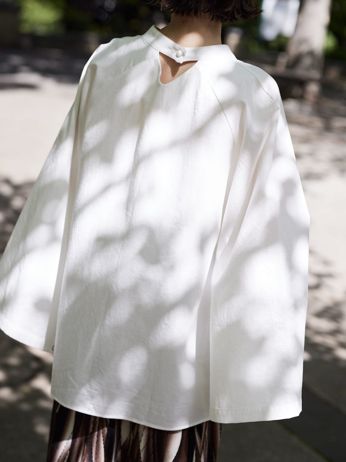 sleeve slit gather blouse POPUP